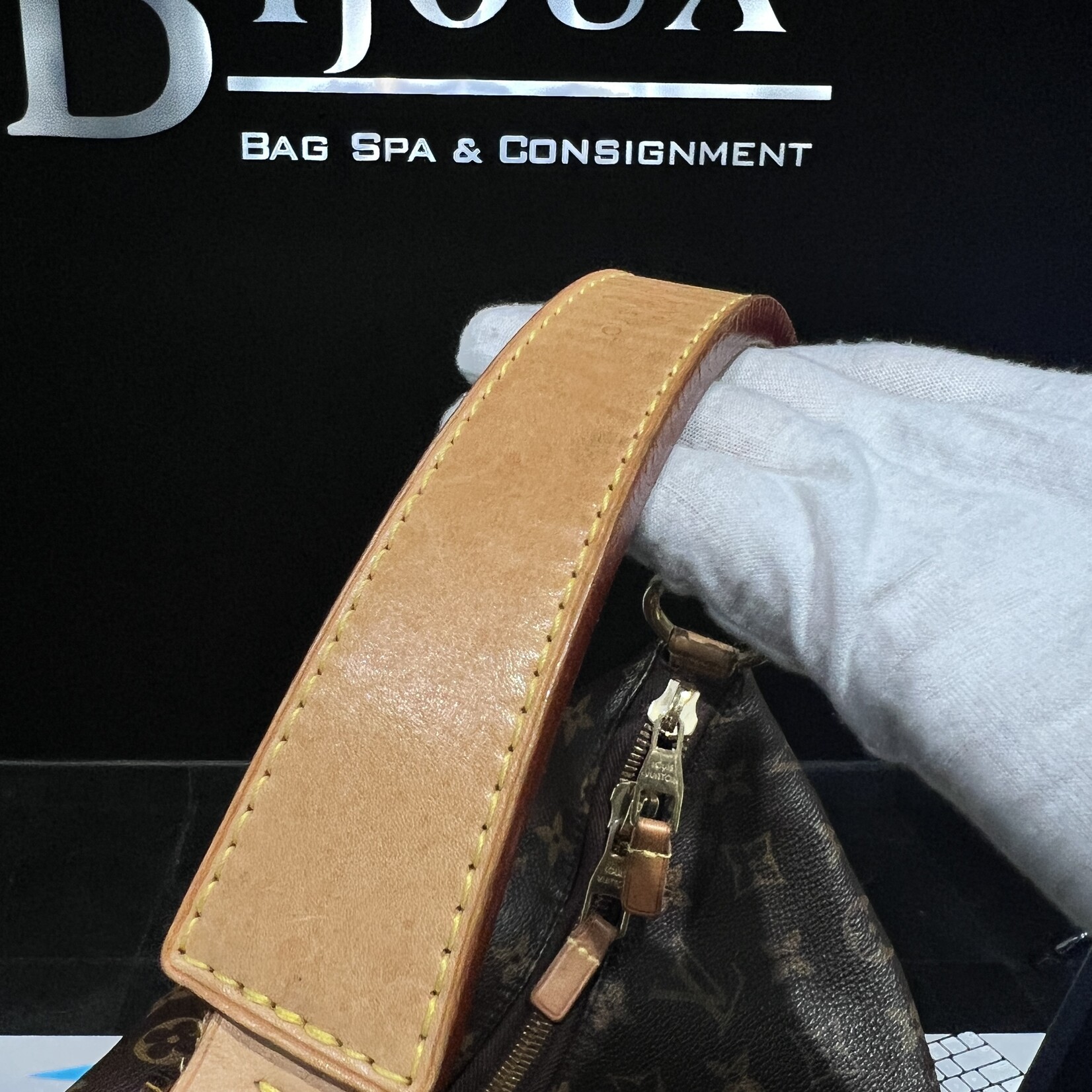 Louis Vuitton SOLD - Louis Vuitton Sully MM