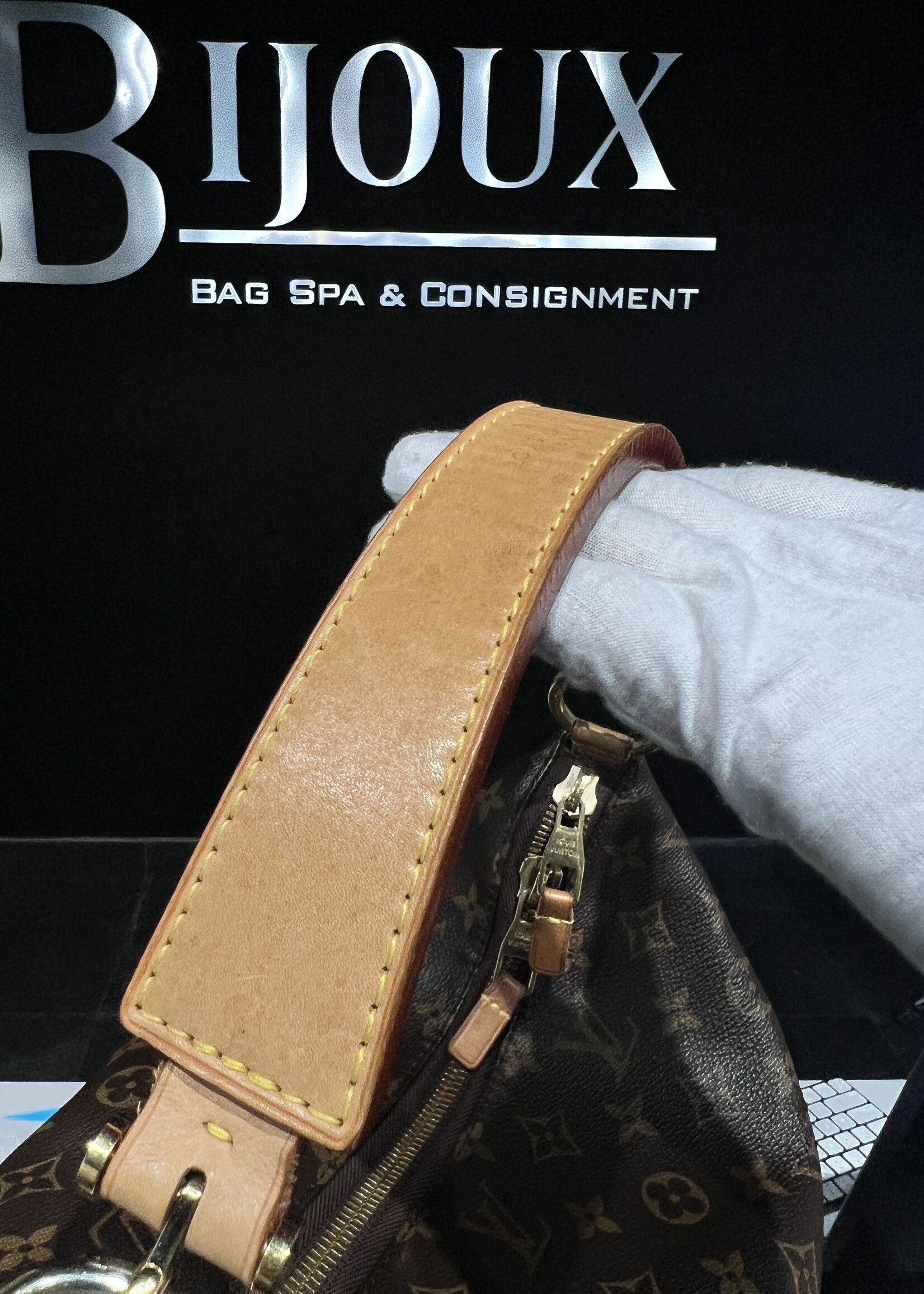 Louis Vuitton SOLD - Louis Vuitton Sully MM