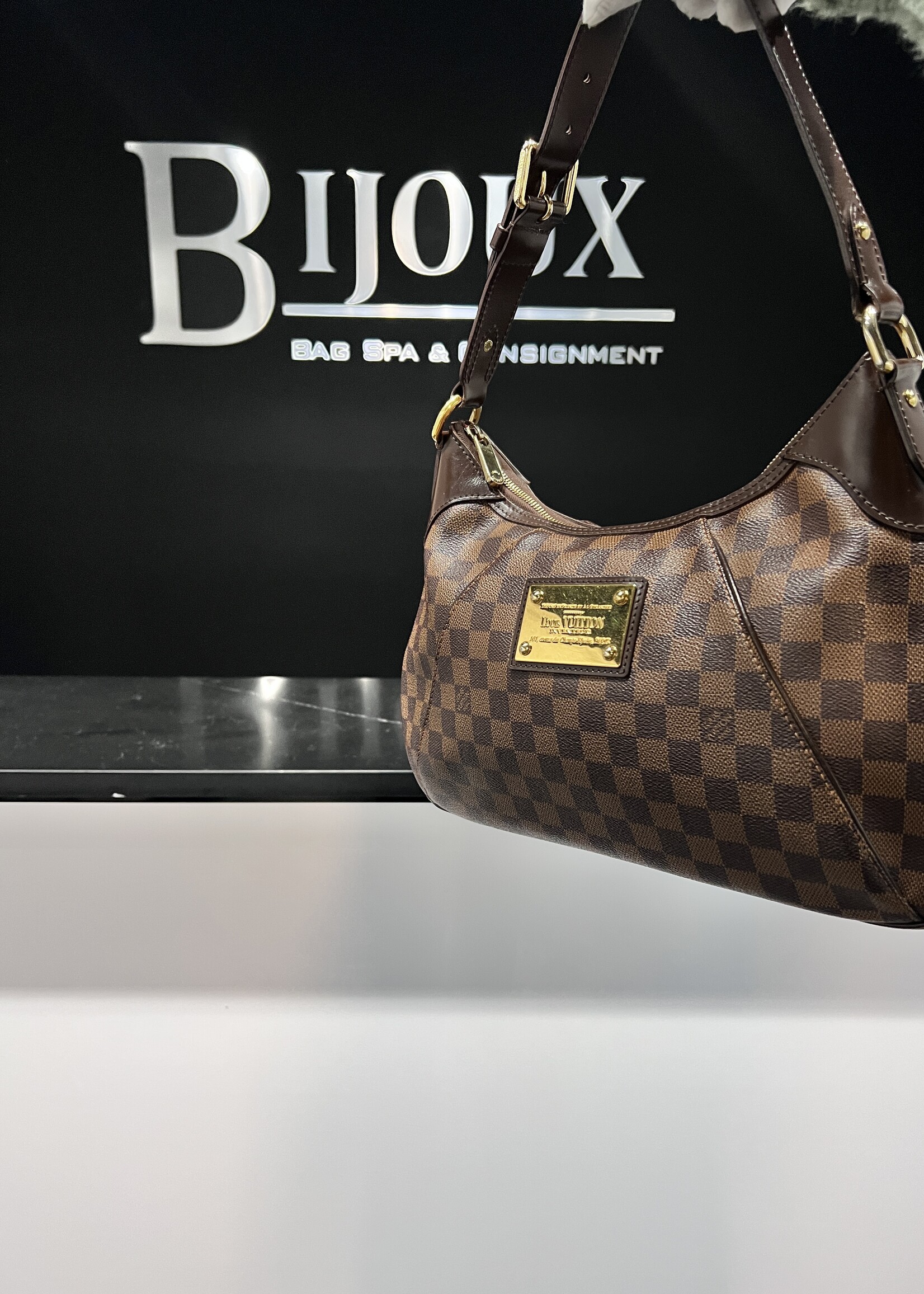 Louis Vuitton SOLD - Louis Vuitton Thamas GM