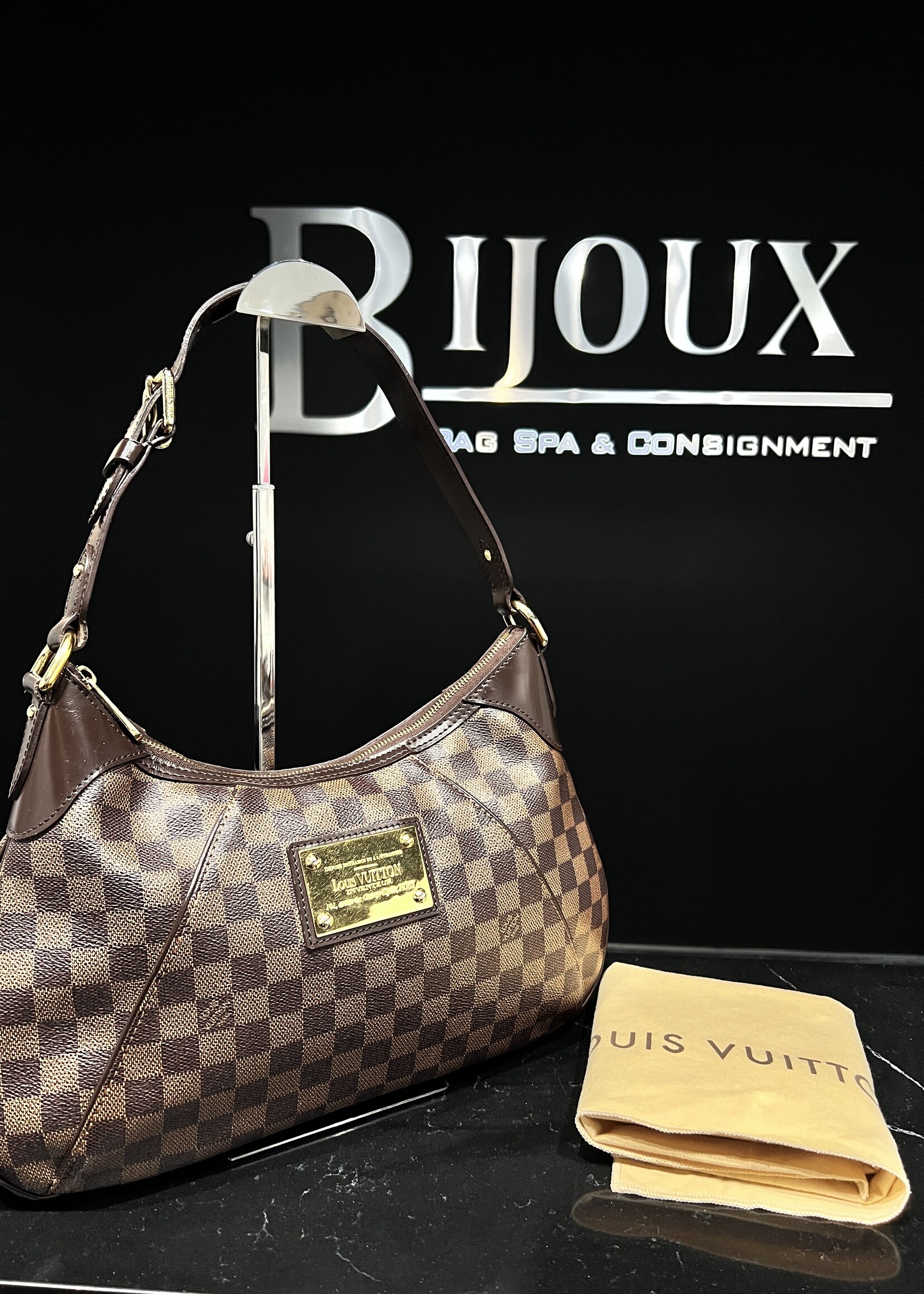 Louis Vuitton SOLD - Louis Vuitton Thamas GM