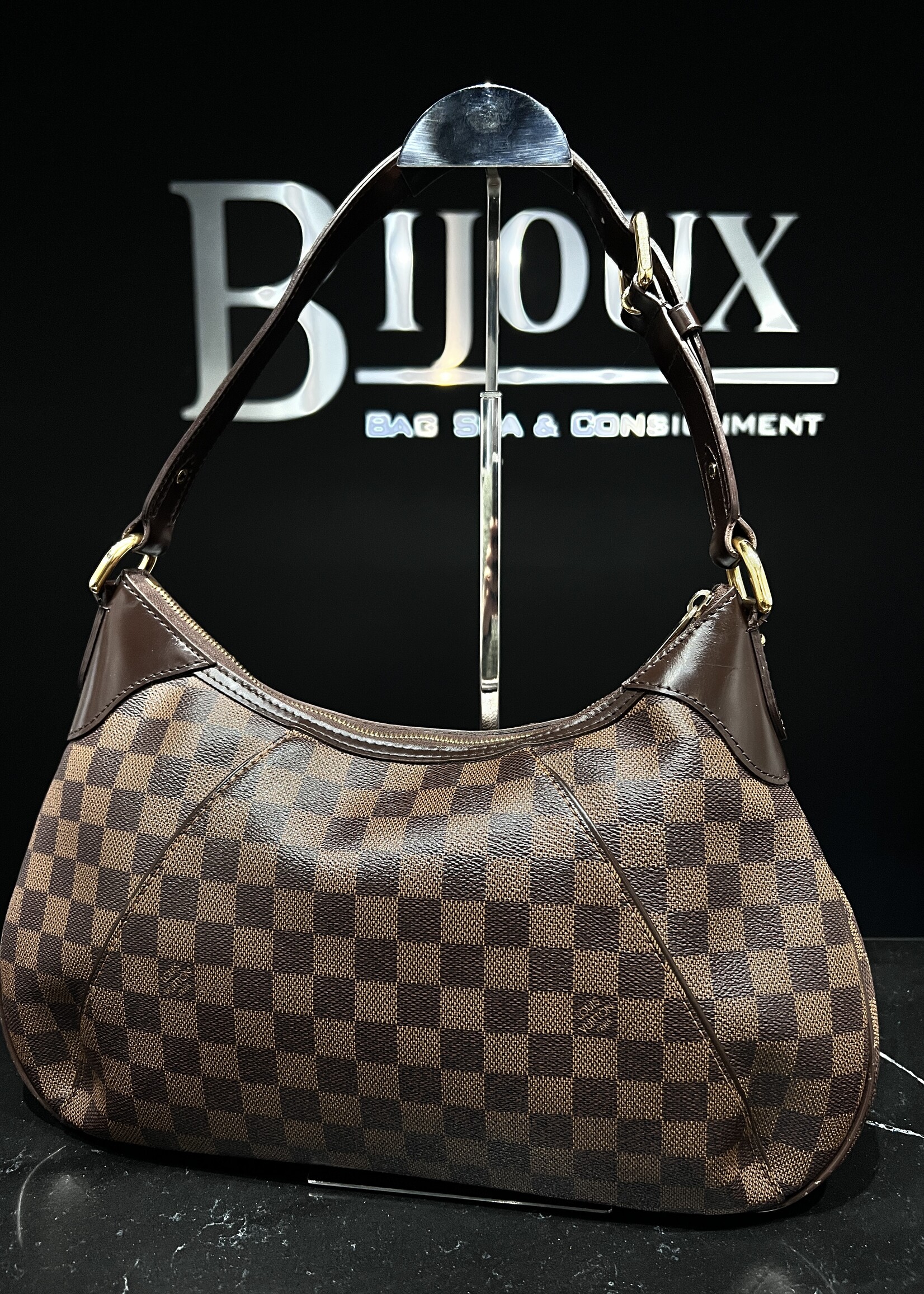 Louis Vuitton SOLD - Louis Vuitton Thamas GM