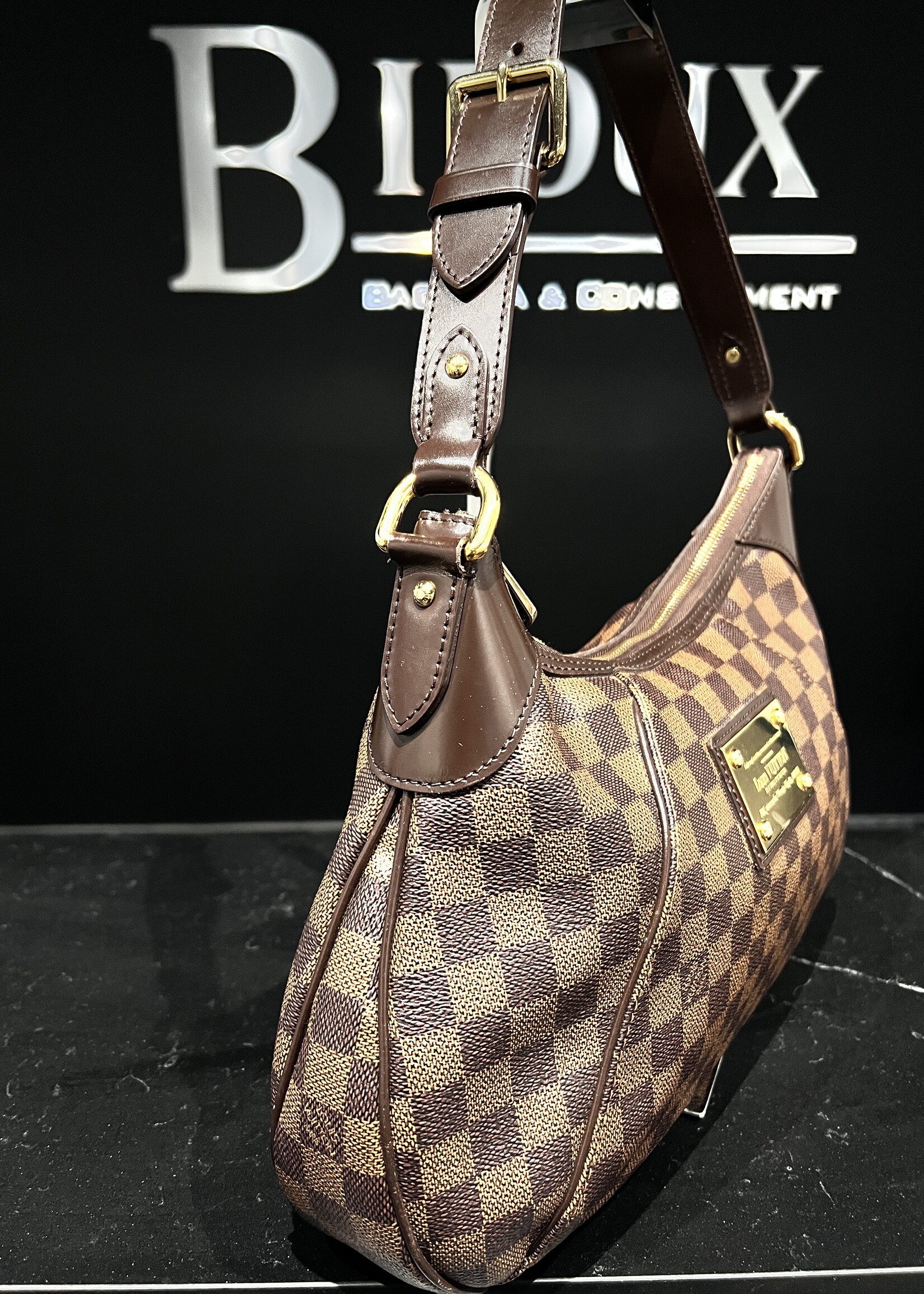 Louis Vuitton SOLD - Louis Vuitton Thamas GM