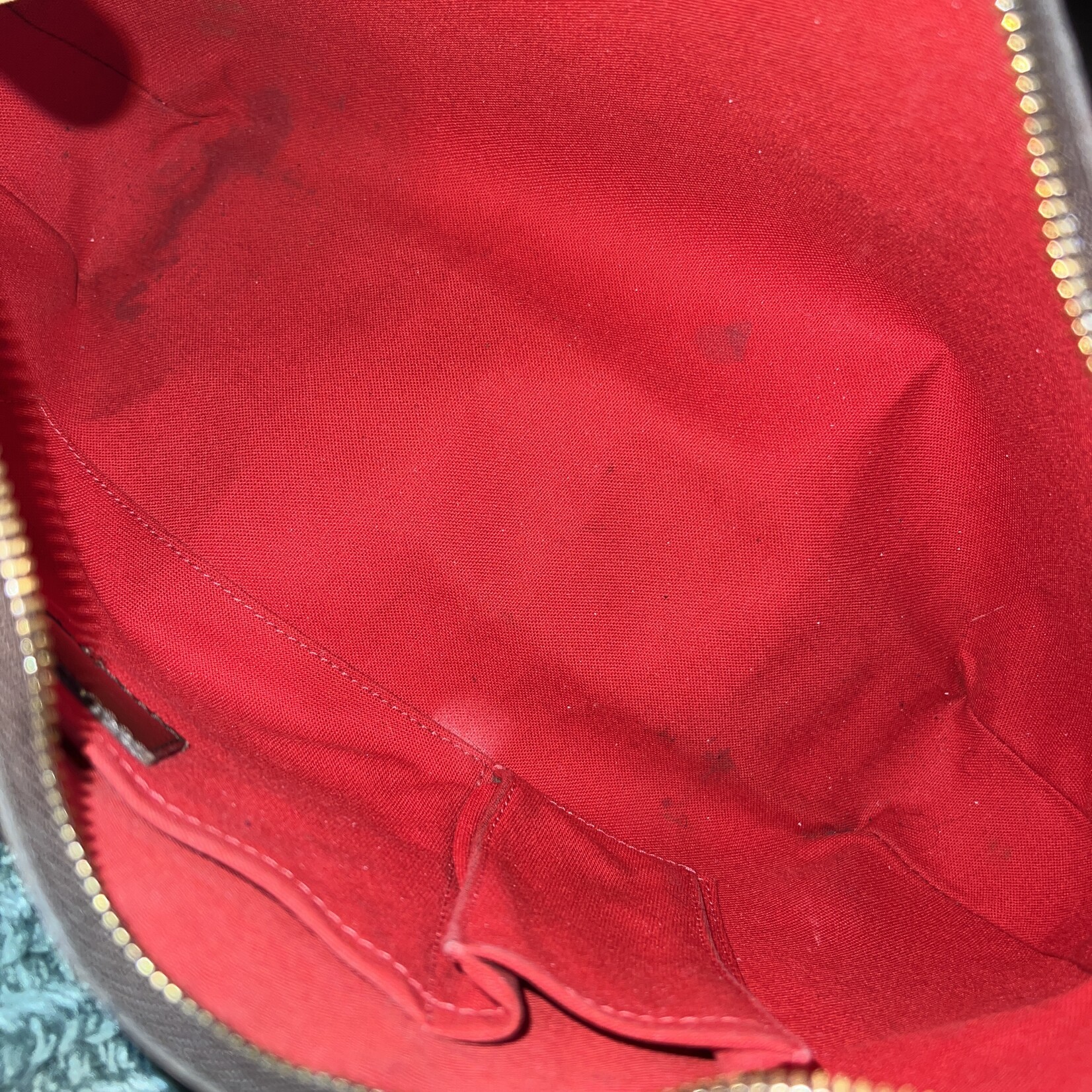 Louis Vuitton SOLD - Louis Vuitton Thamas GM