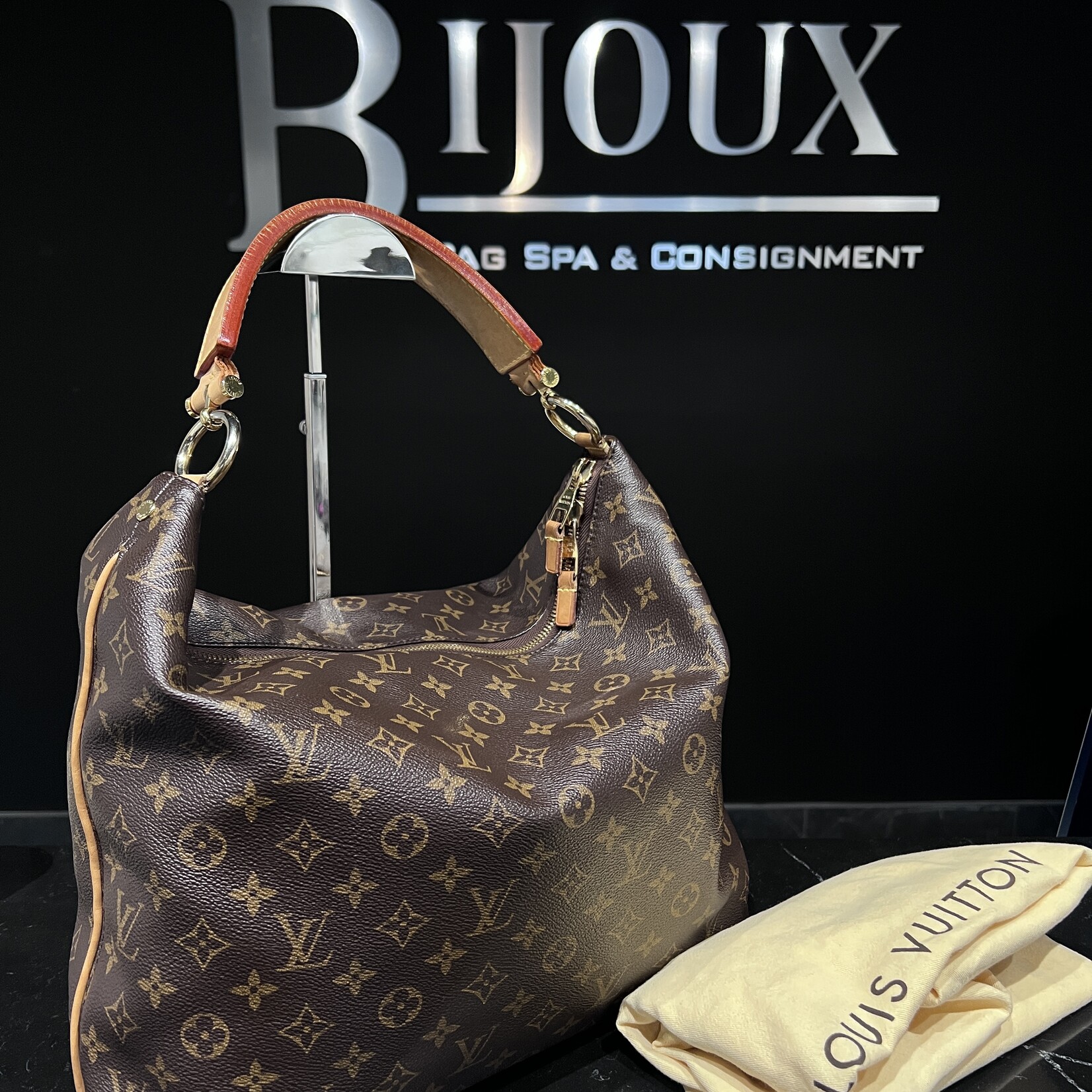 Louis Vuitton SOLD - Louis Vuitton Sully MM