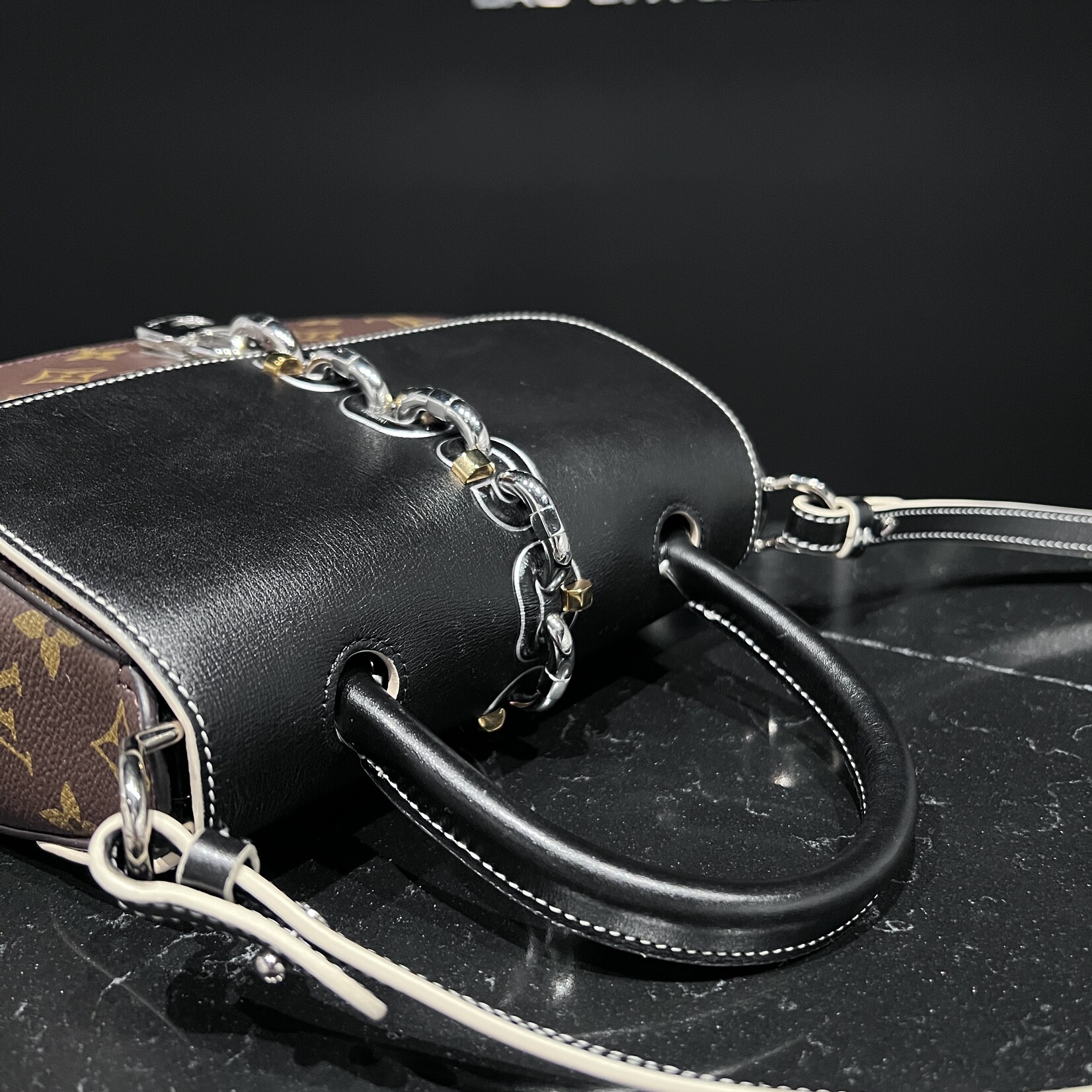 Louis Vuitton SOLD - Louis Vuitton Chain It PM