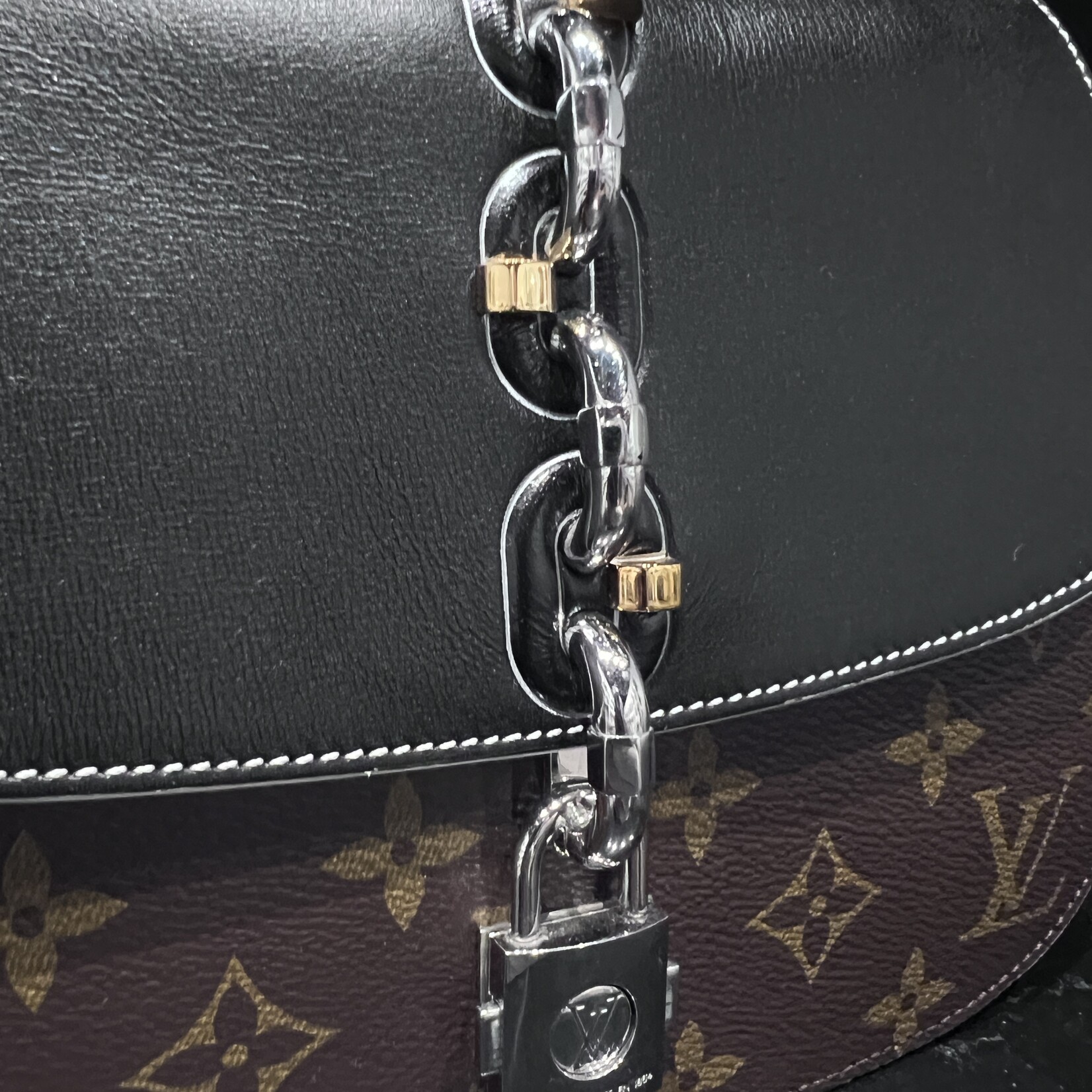Louis Vuitton SOLD - Louis Vuitton Chain It PM