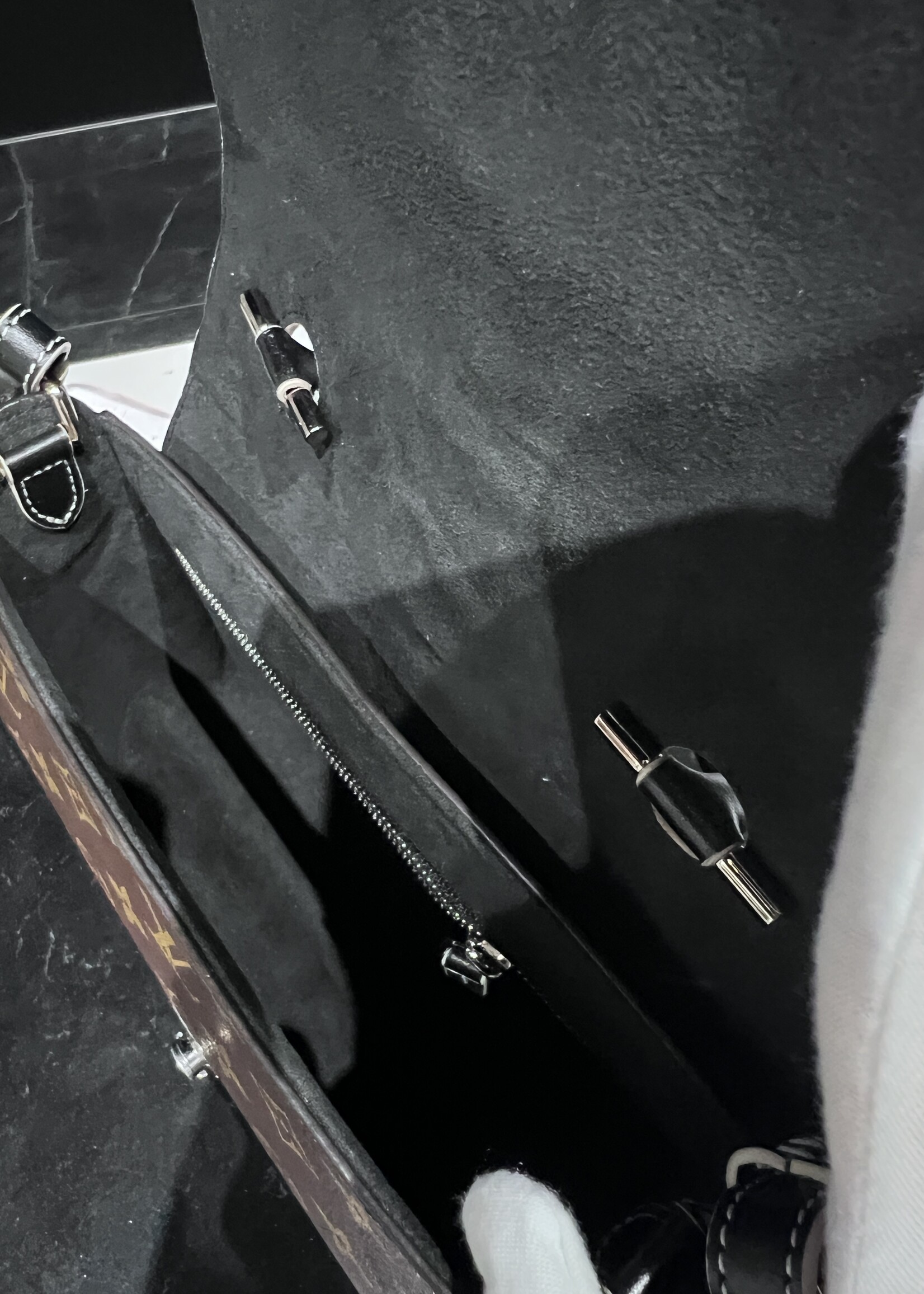 Louis Vuitton SOLD - Louis Vuitton Chain It PM