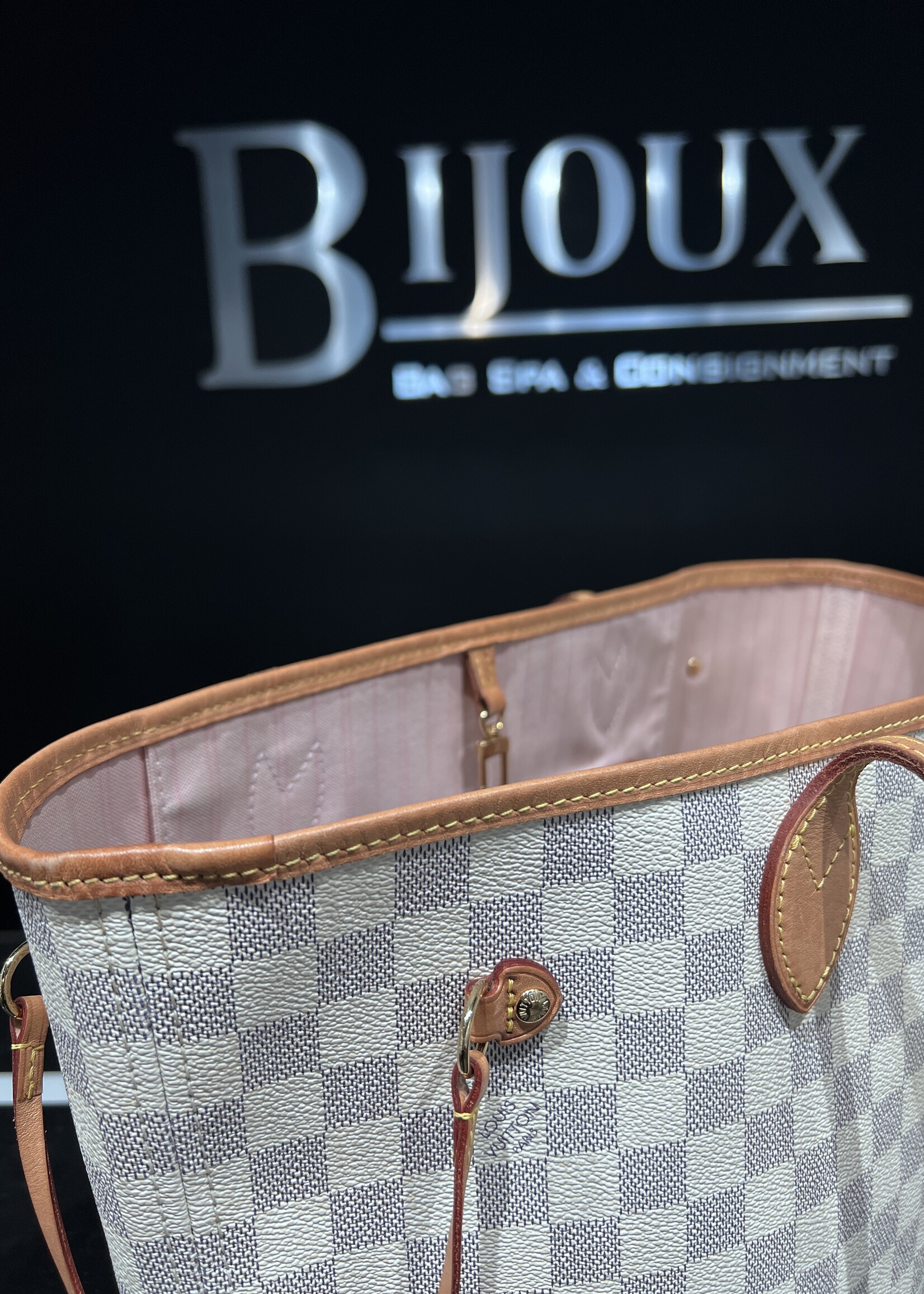 Louis Vuitton SOLD - Louis Vuitton Neverfull Damier Azur