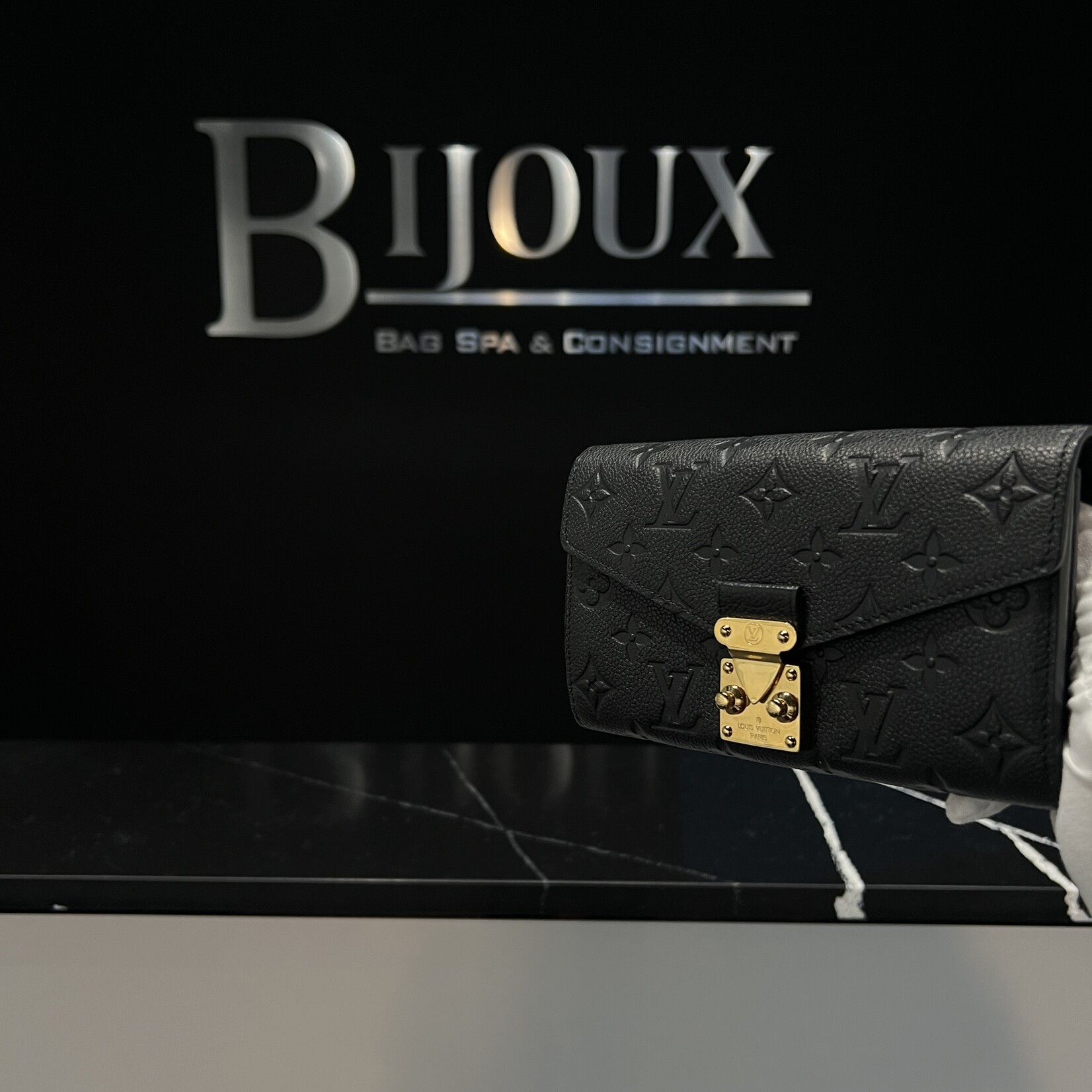 Louis Vuitton SOLD- Louis Vuitton Metis Empreinte Wallet