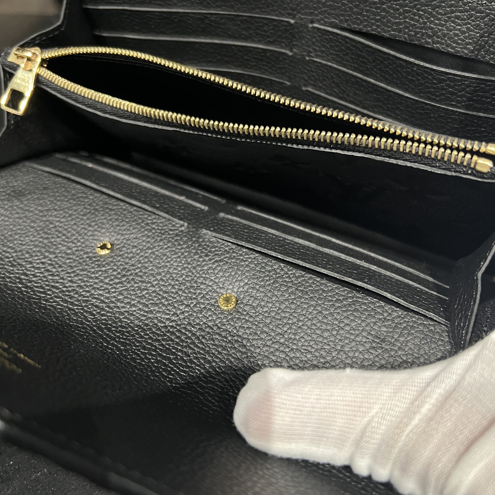Louis Vuitton SOLD- Louis Vuitton Metis Empreinte Wallet