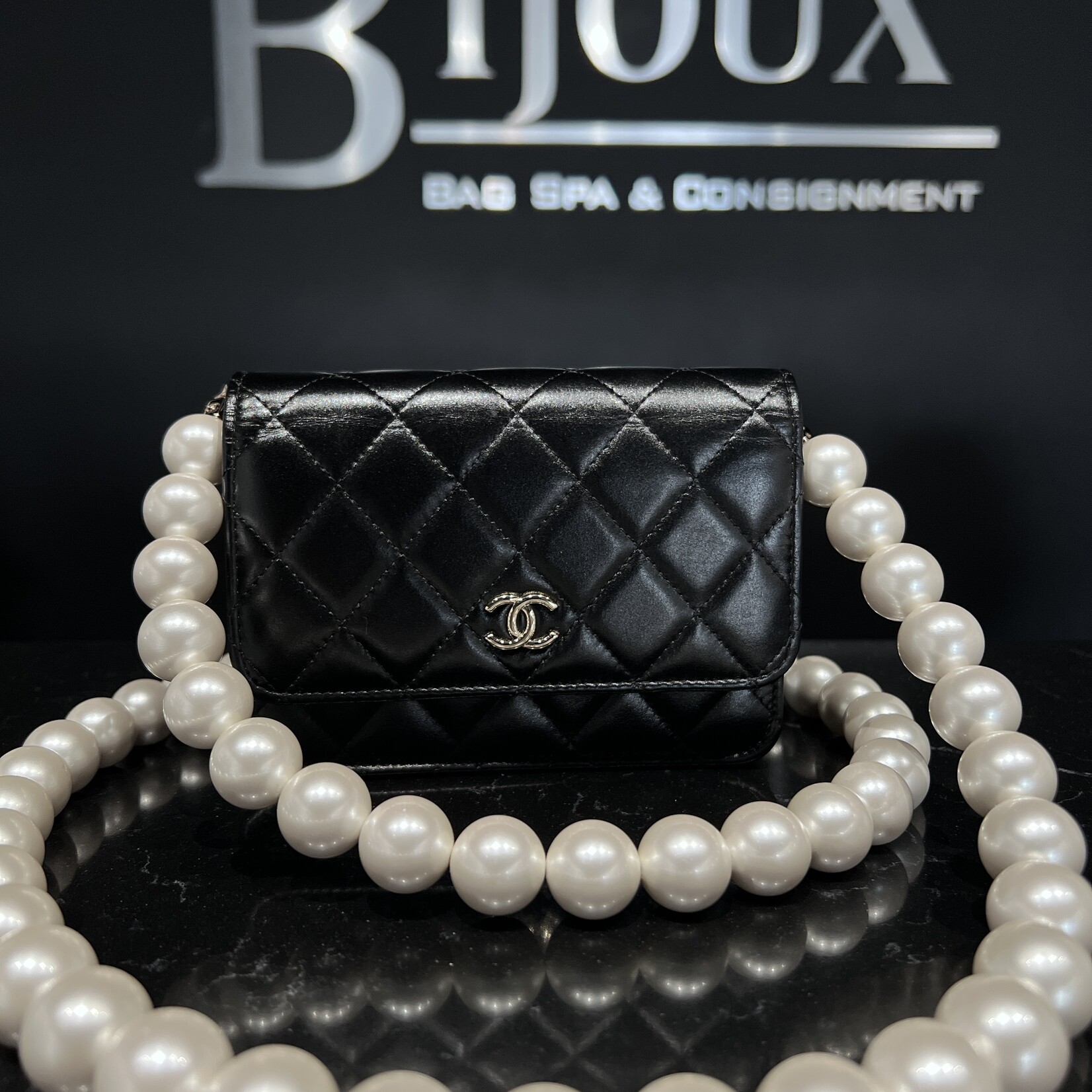 Chanel Chanel Pearl Woc