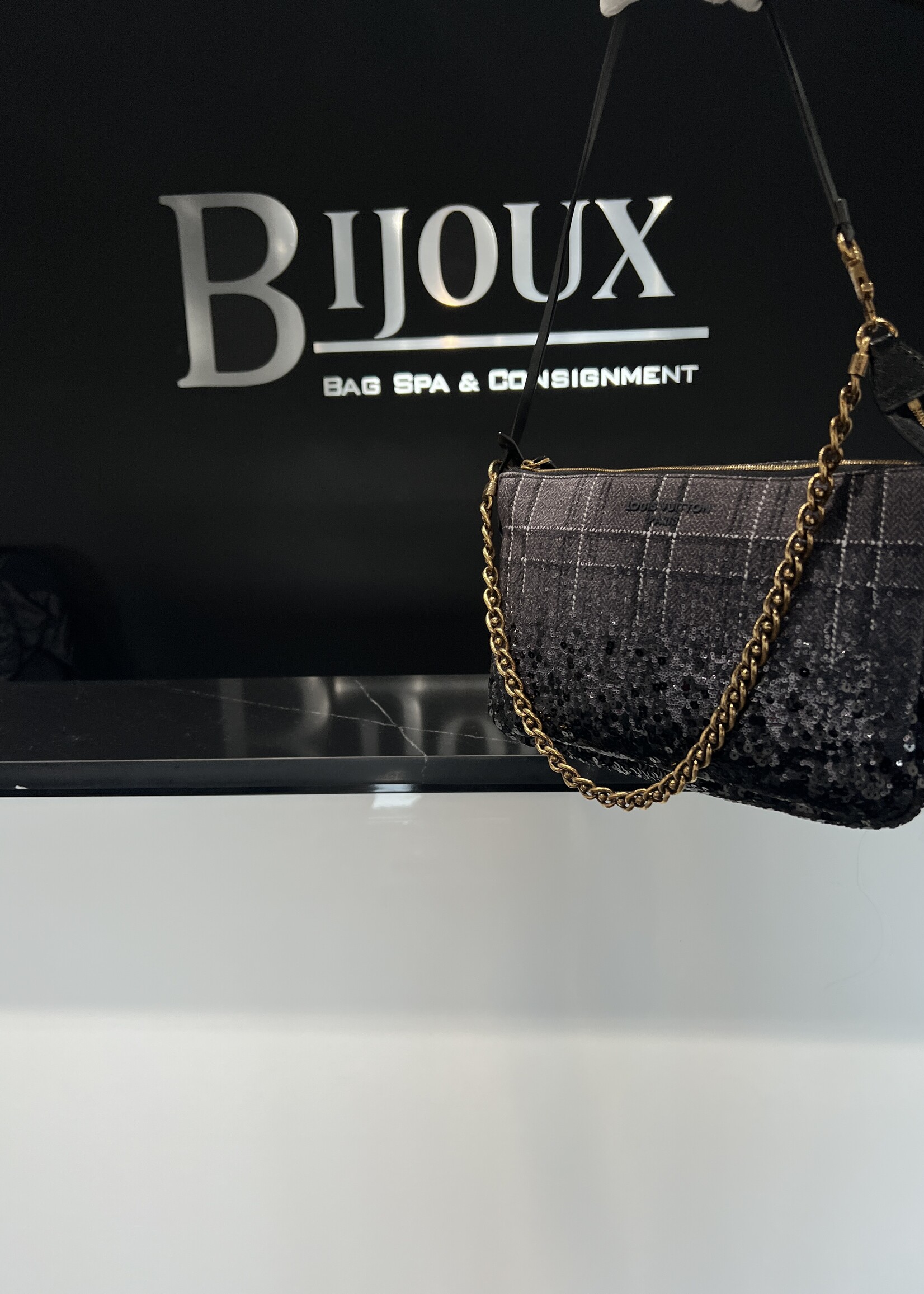 Louis Vuitton Louis Vuitton Sequin Purse