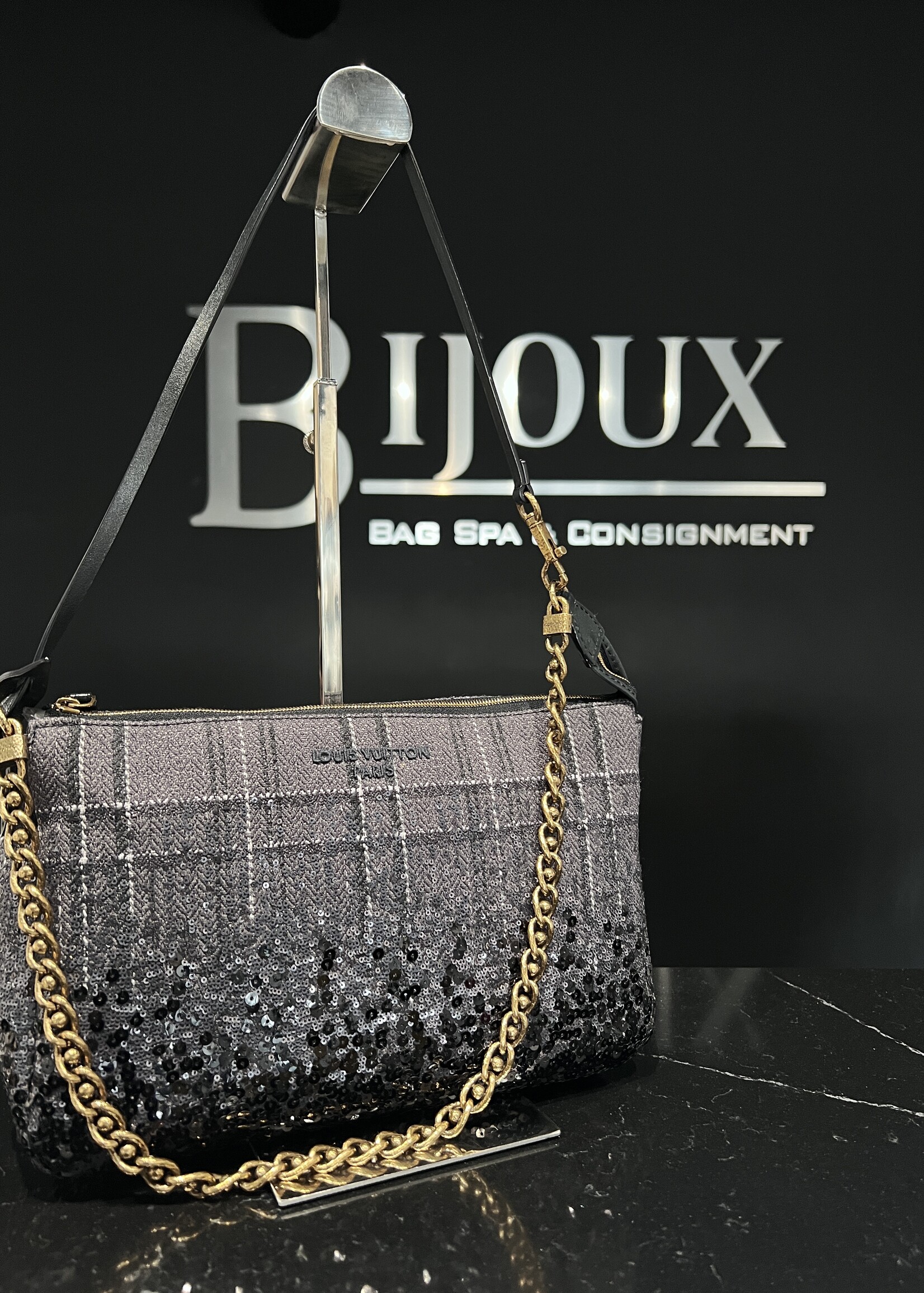 Louis Vuitton Louis Vuitton Sequin Purse
