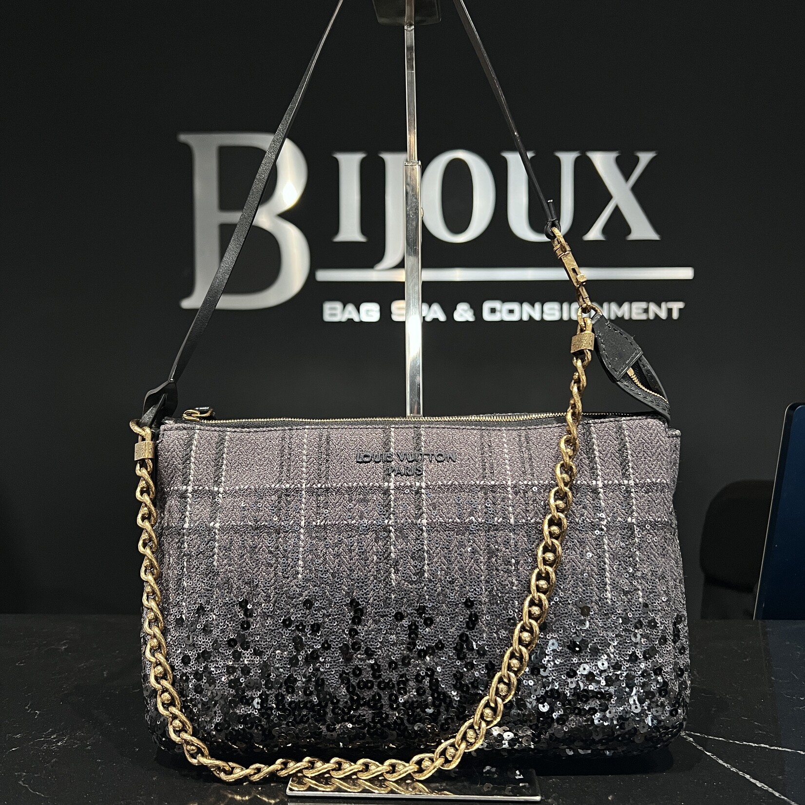 Louis Vuitton Louis Vuitton Sequin Purse
