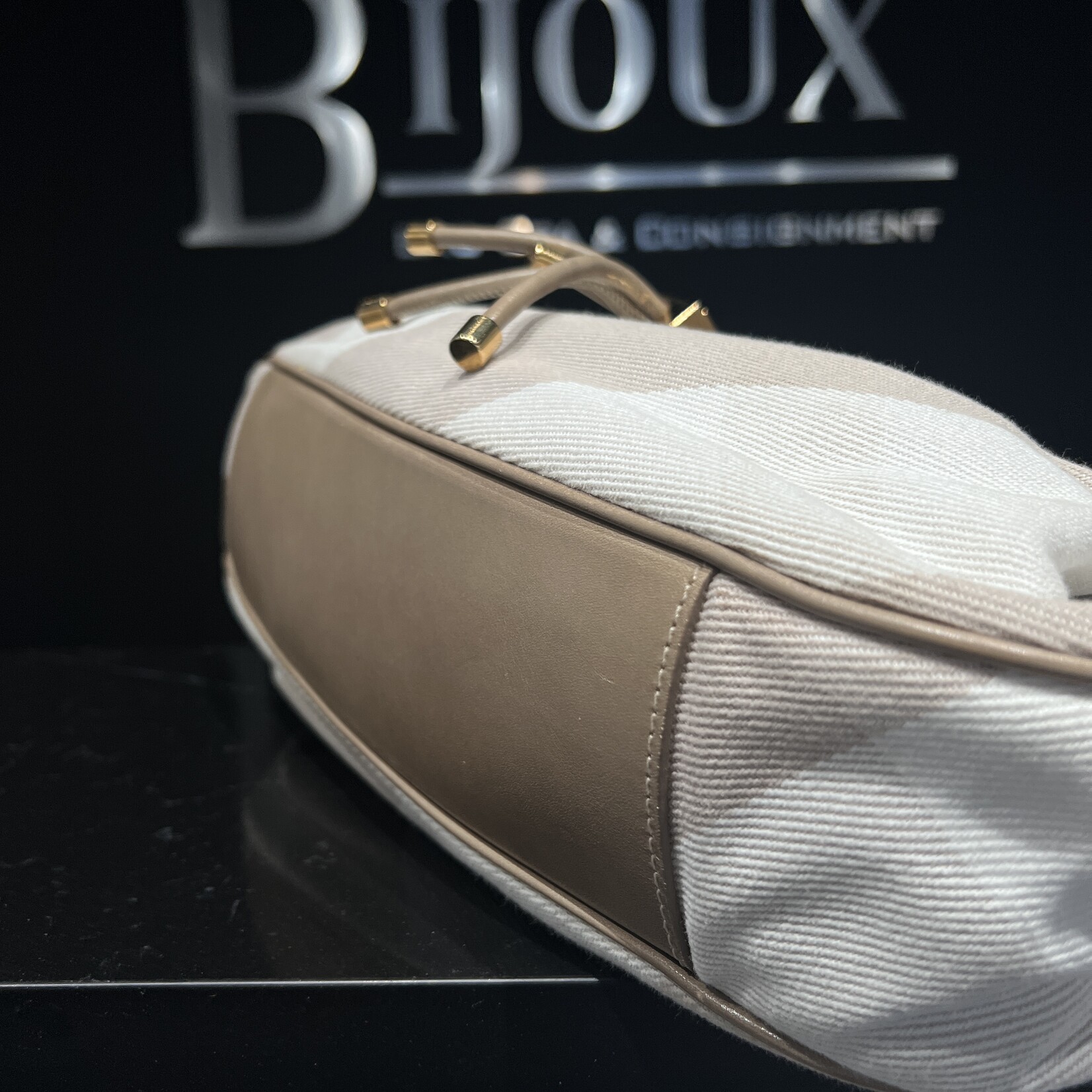 Burberry SOLD - Burberry Warrior Tote