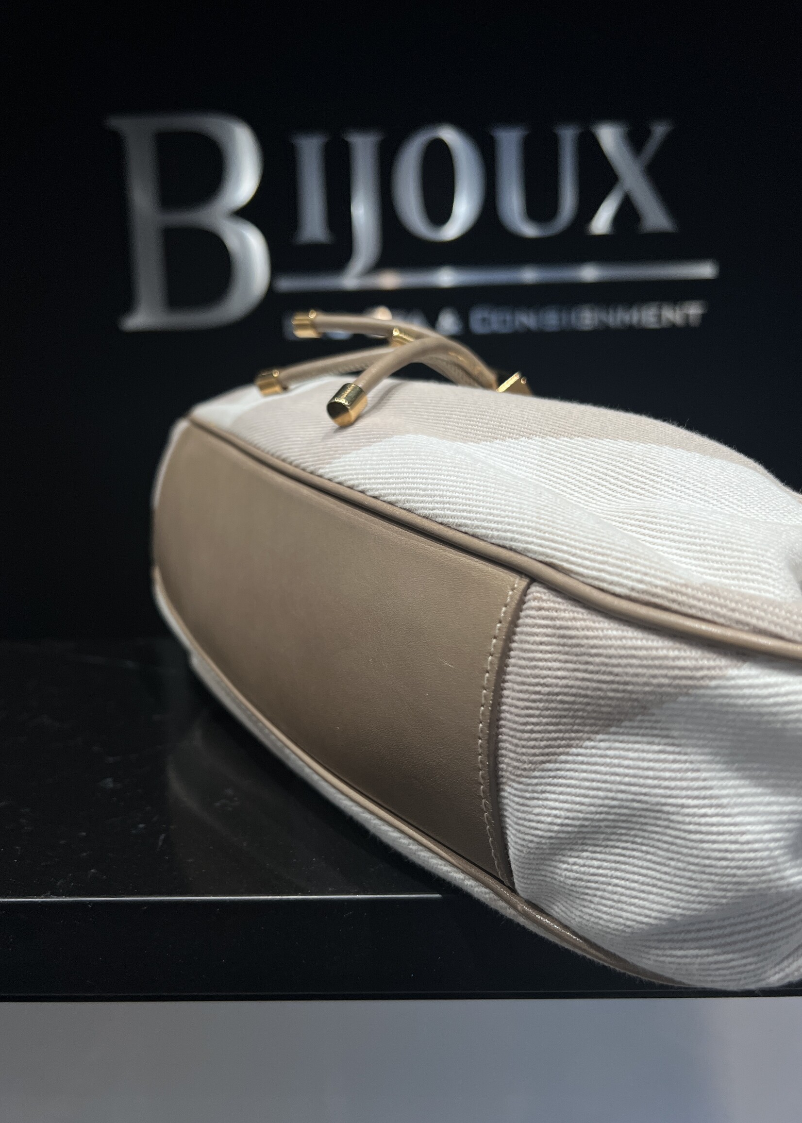 Burberry SOLD - Burberry Warrior Tote