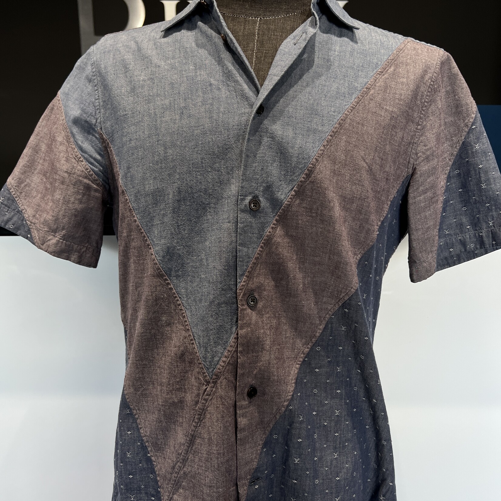 Louis Vuitton Louis Vuitton Short Sleeve Button Down M