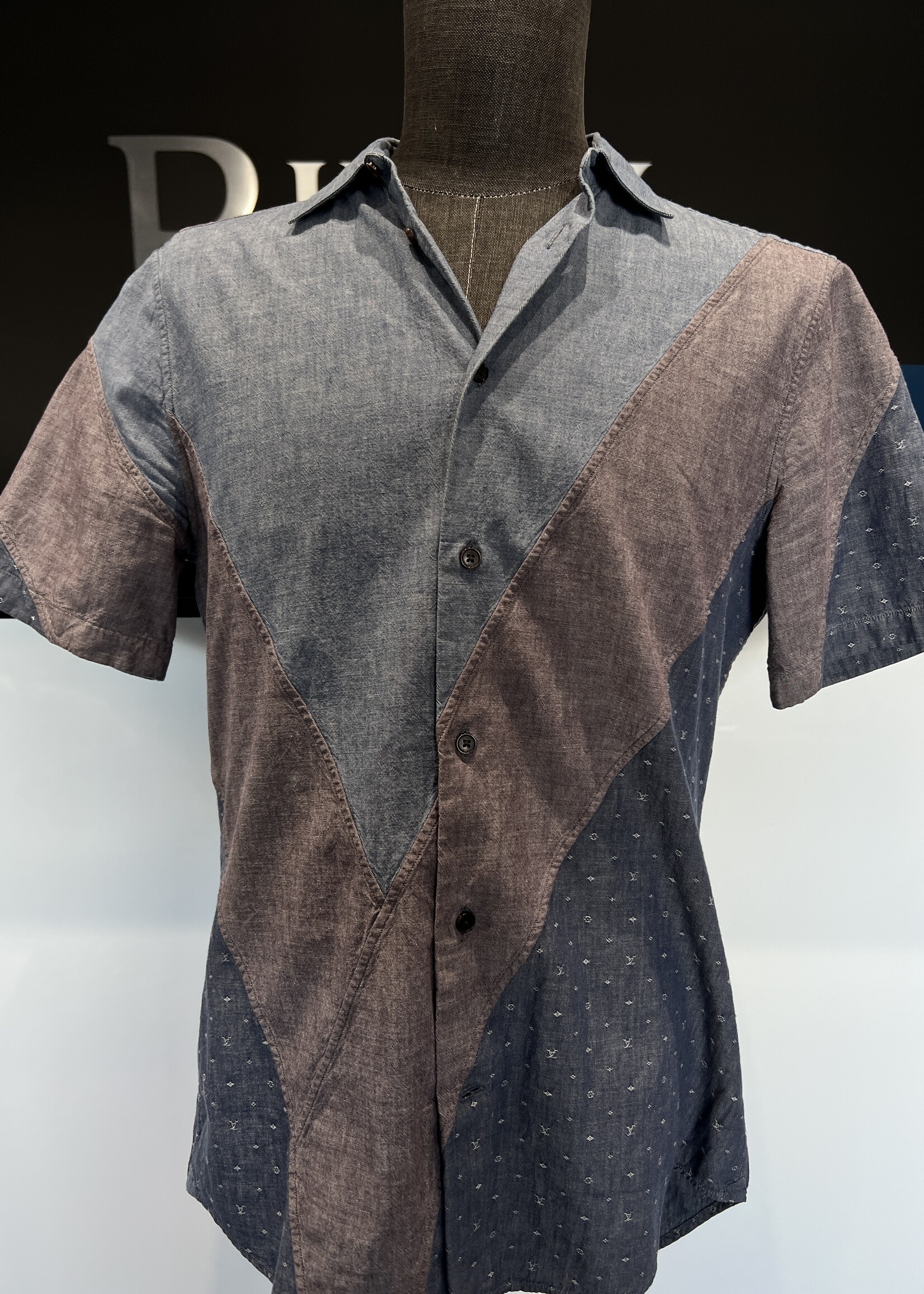 Louis Vuitton Louis Vuitton Short Sleeve Button Down M