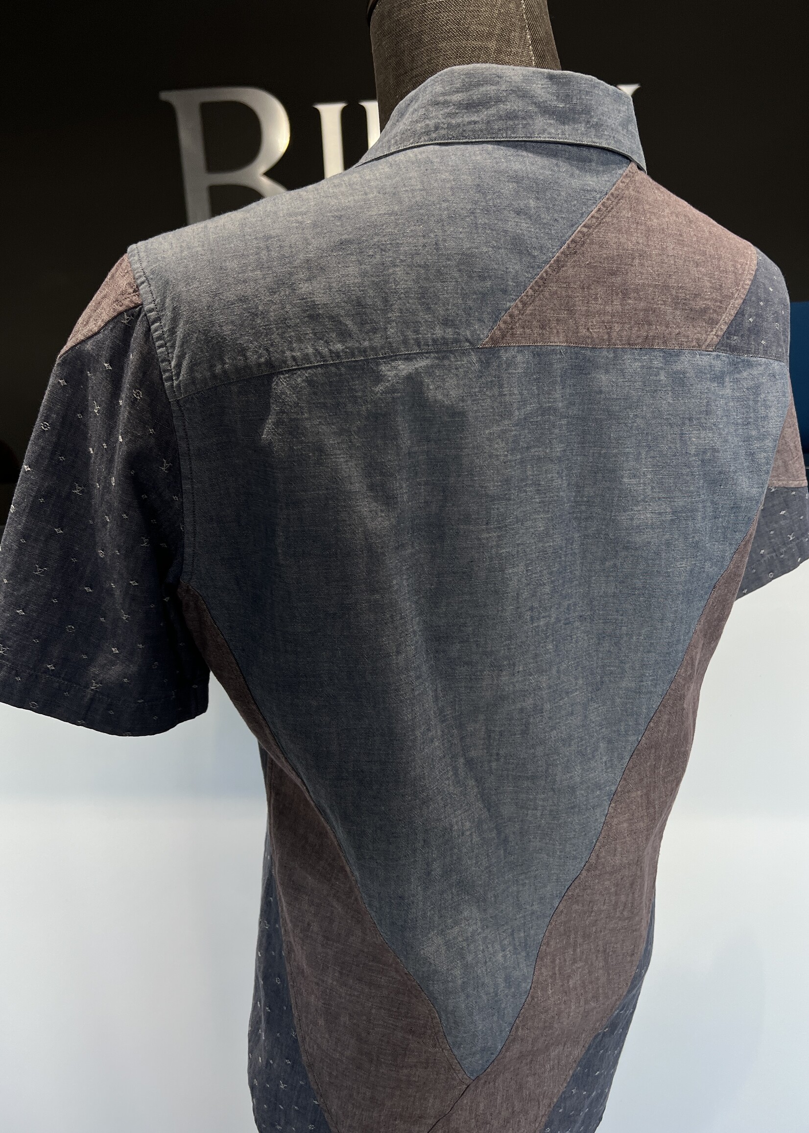 Louis Vuitton Louis Vuitton Short Sleeve Button Down M