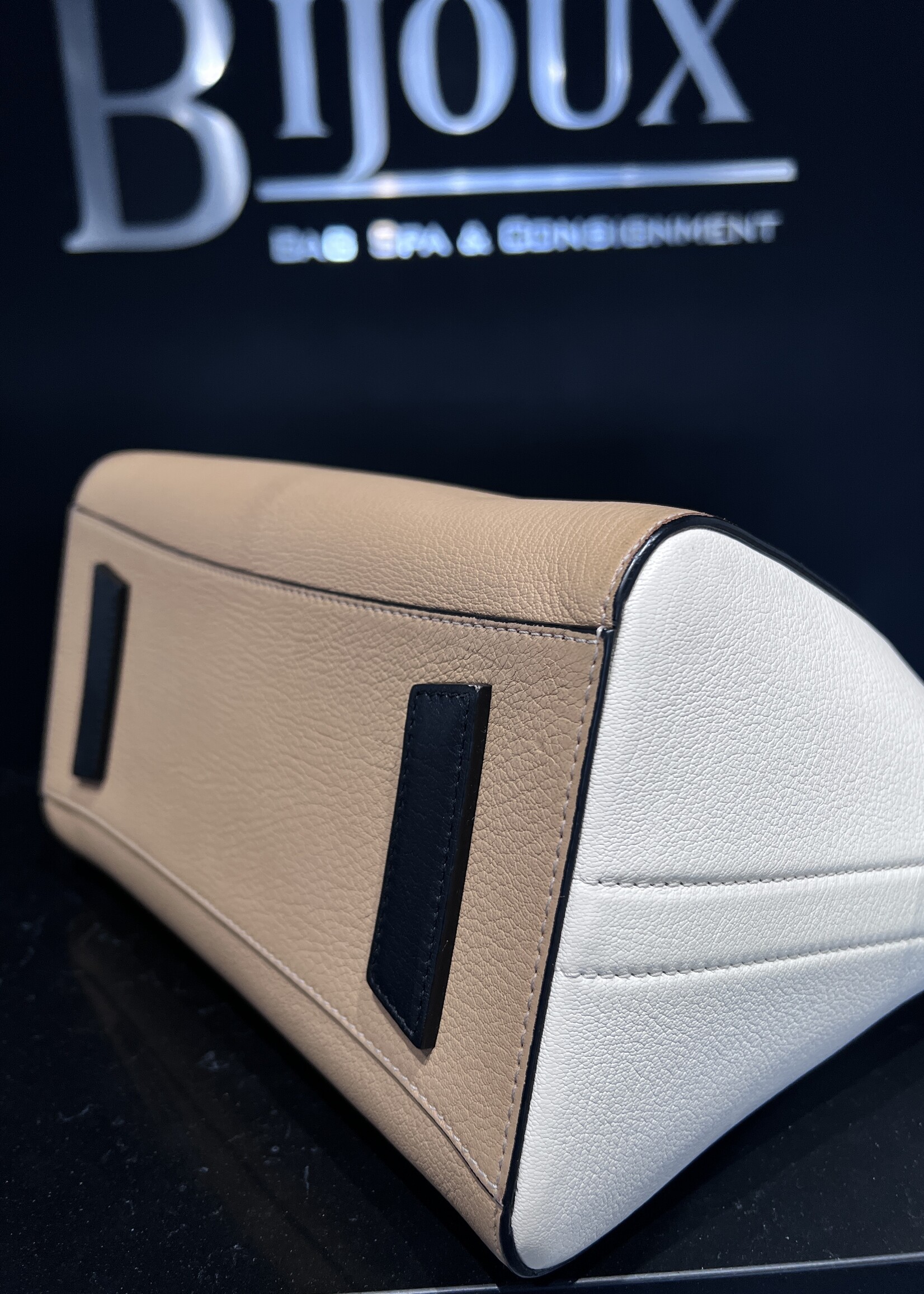 Givenchy SOLD-Givenchy  Antigona