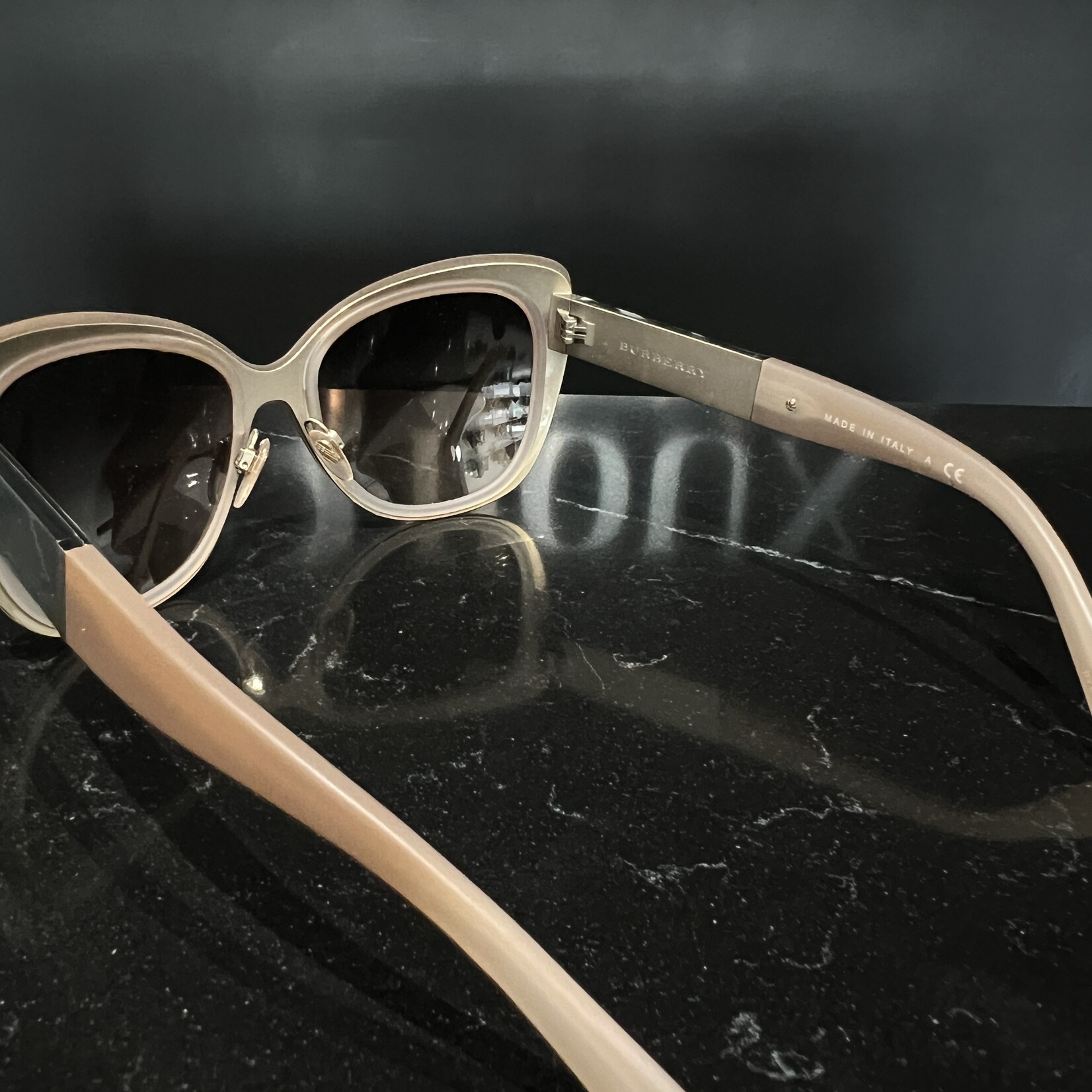 Burberry Burberry Sunglasses