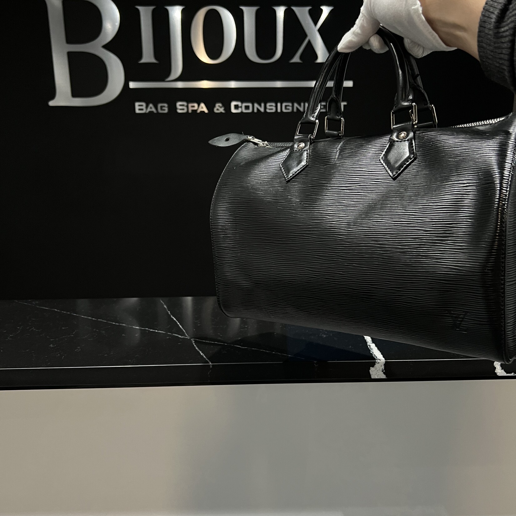 Louis Vuitton SOLD - Louis Vuitton Epi Speedy