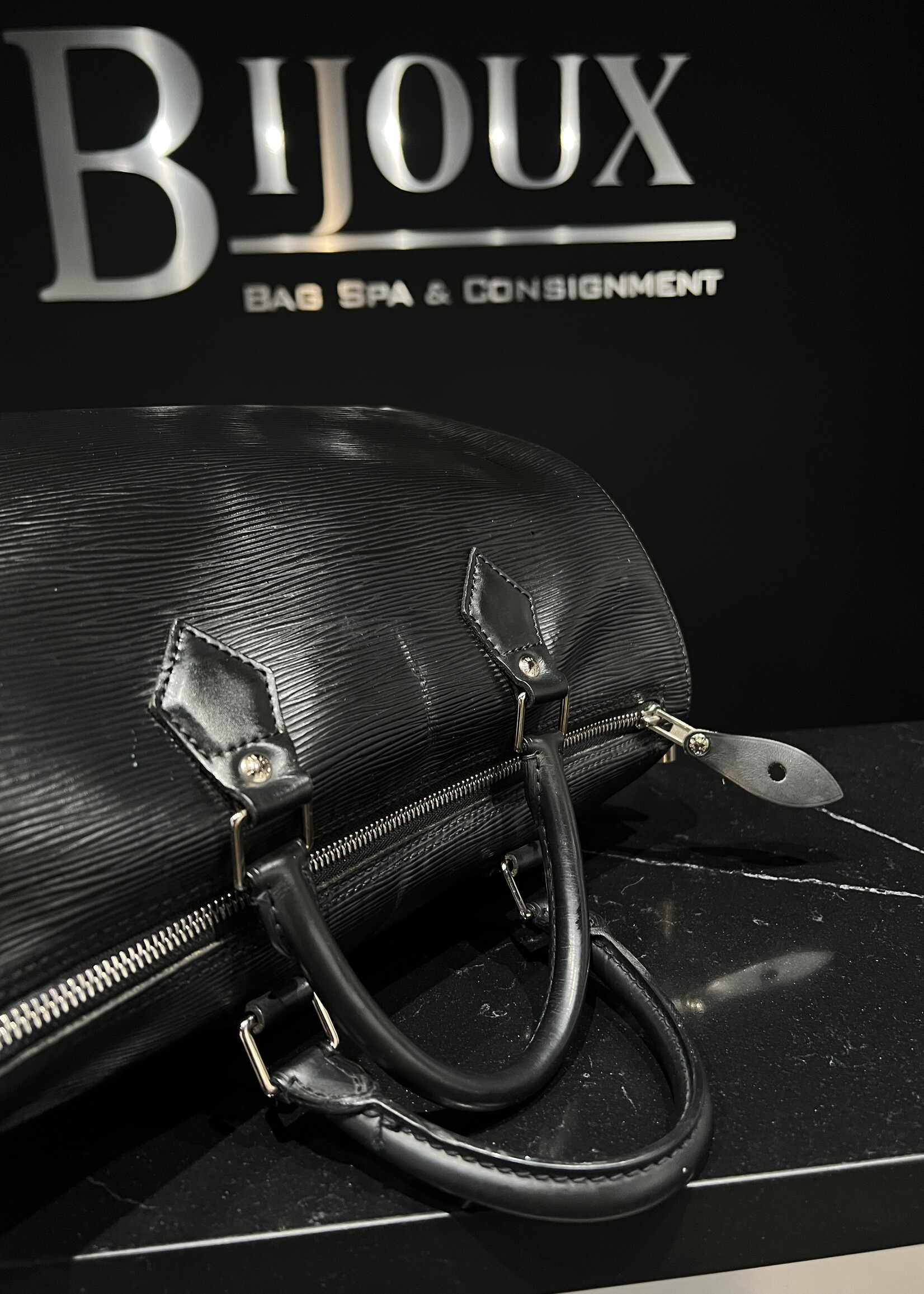 Louis Vuitton SOLD - Louis Vuitton Epi Speedy