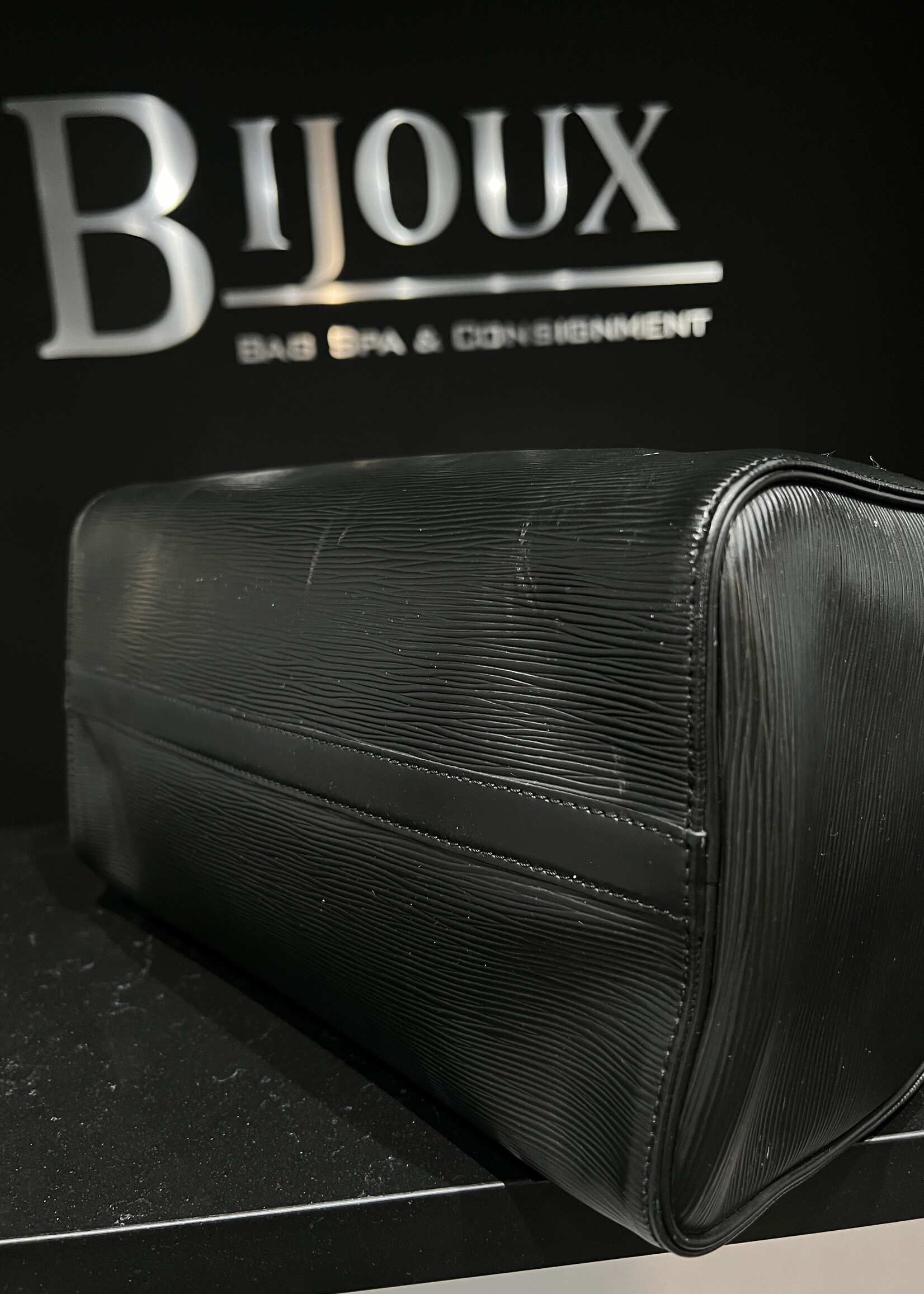 Louis Vuitton SOLD - Louis Vuitton Epi Speedy