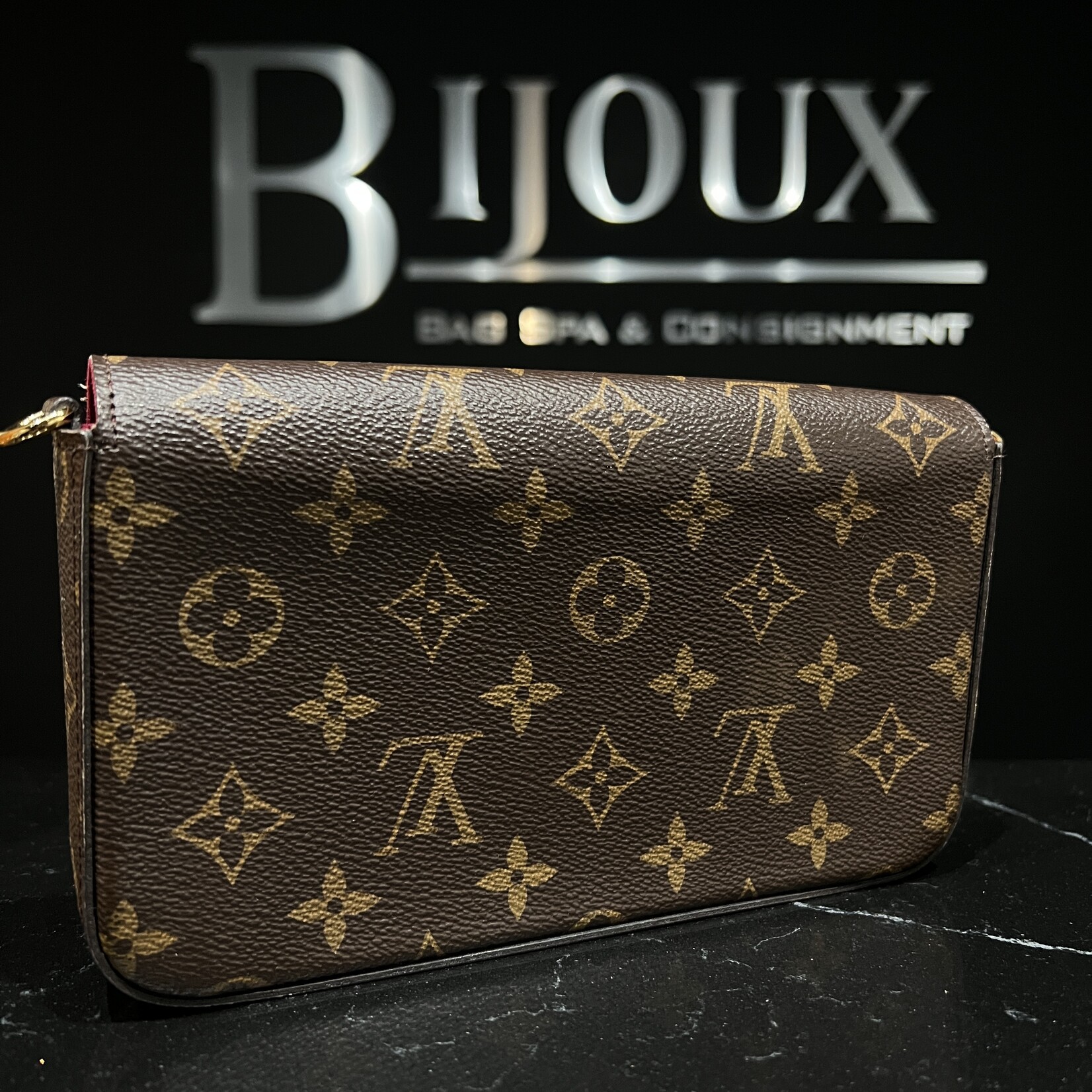 Louis Vuitton SOLD - Louis Vuitton Pochette Felicie Monogram