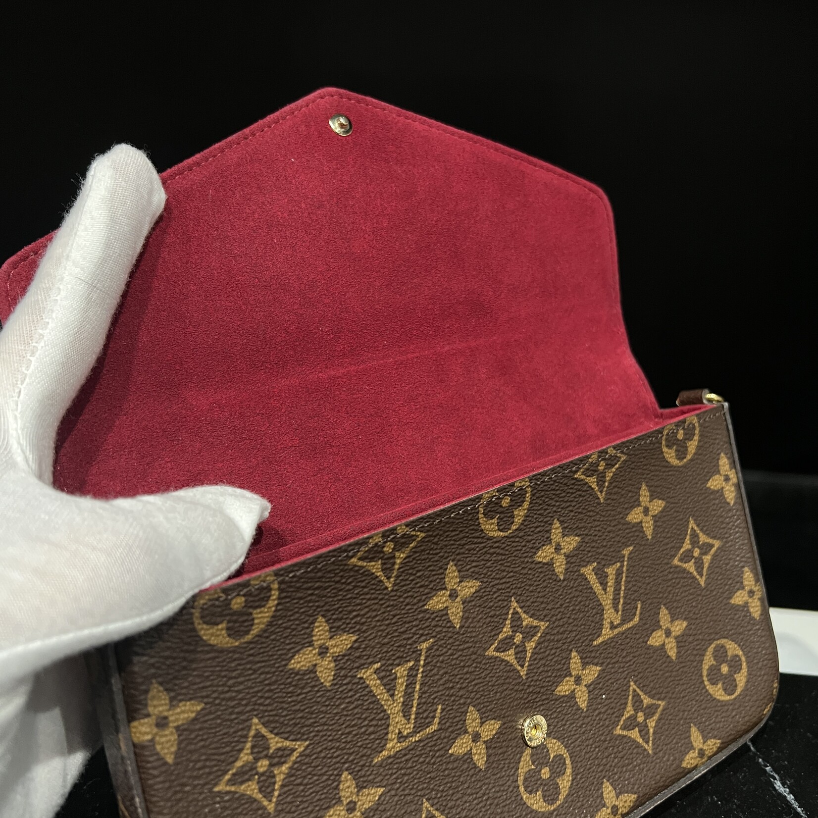 Louis Vuitton SOLD - Louis Vuitton Pochette Felicie Monogram
