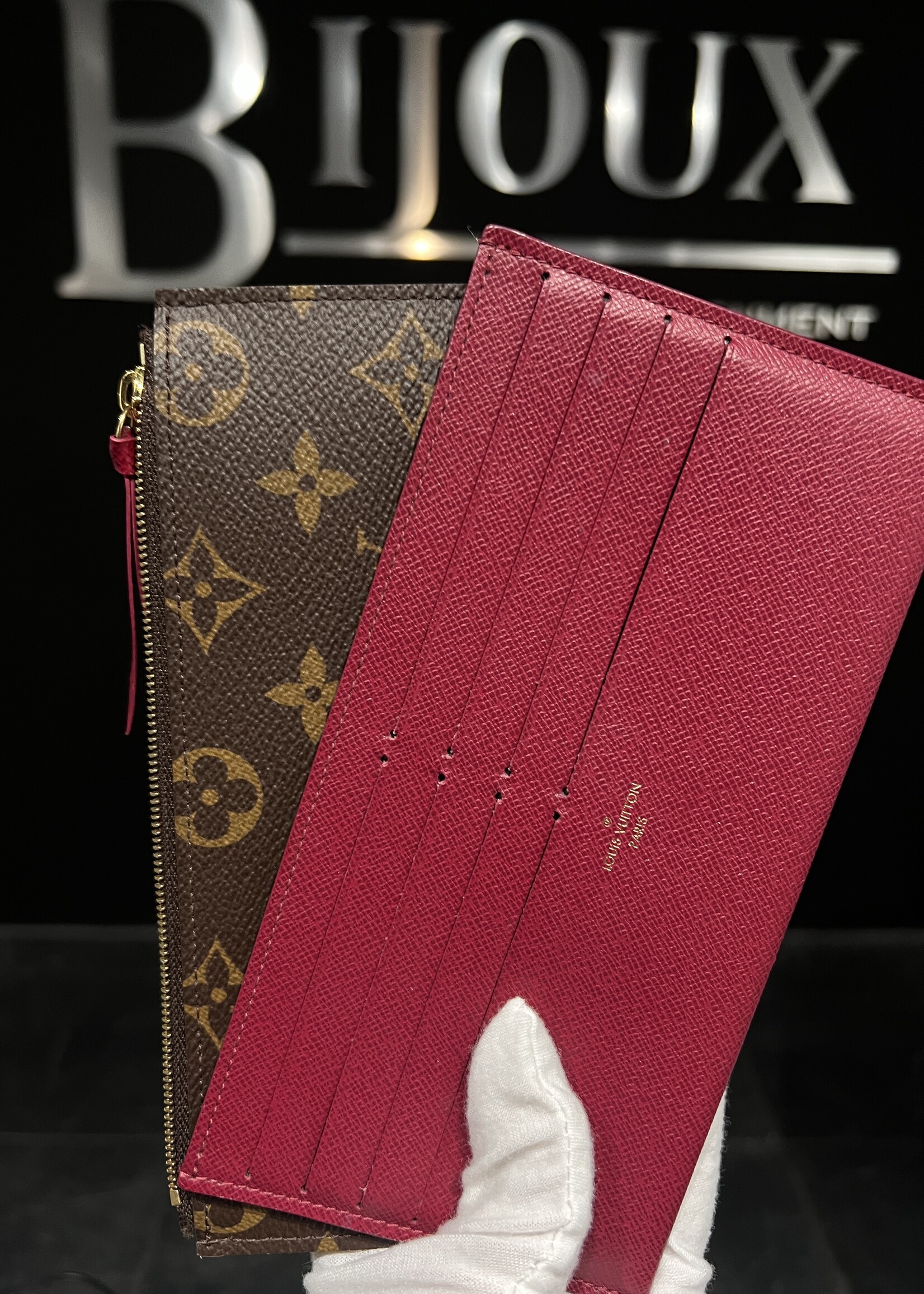 Louis Vuitton SOLD - Louis Vuitton Pochette Felicie Monogram