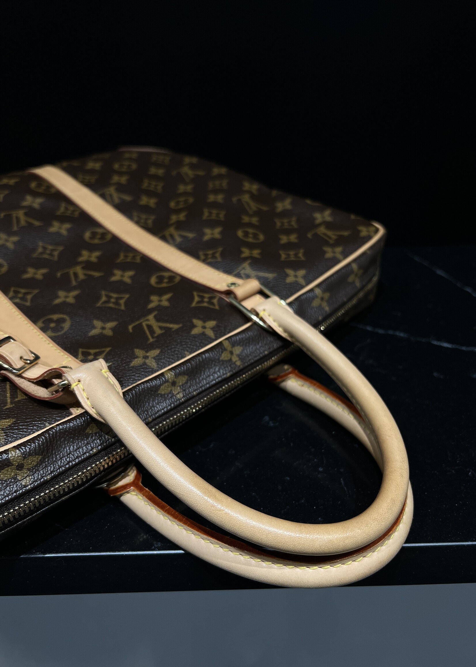 Louis Vuitton SOLD - Louis Vuitton Porte Documents Voyage