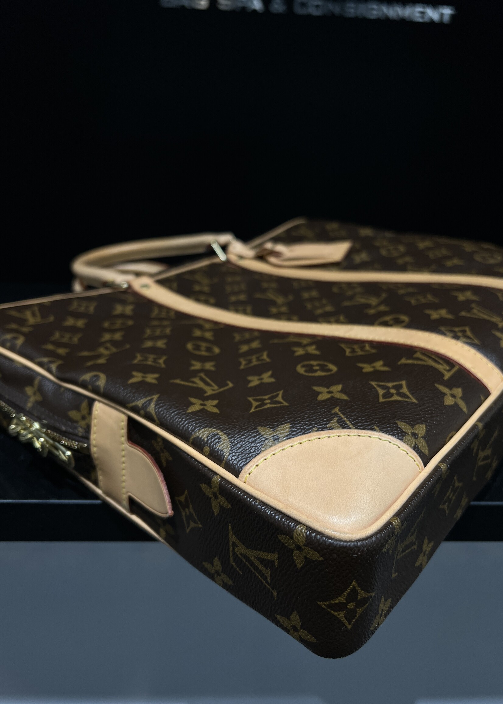 Louis Vuitton SOLD - Louis Vuitton Porte Documents Voyage