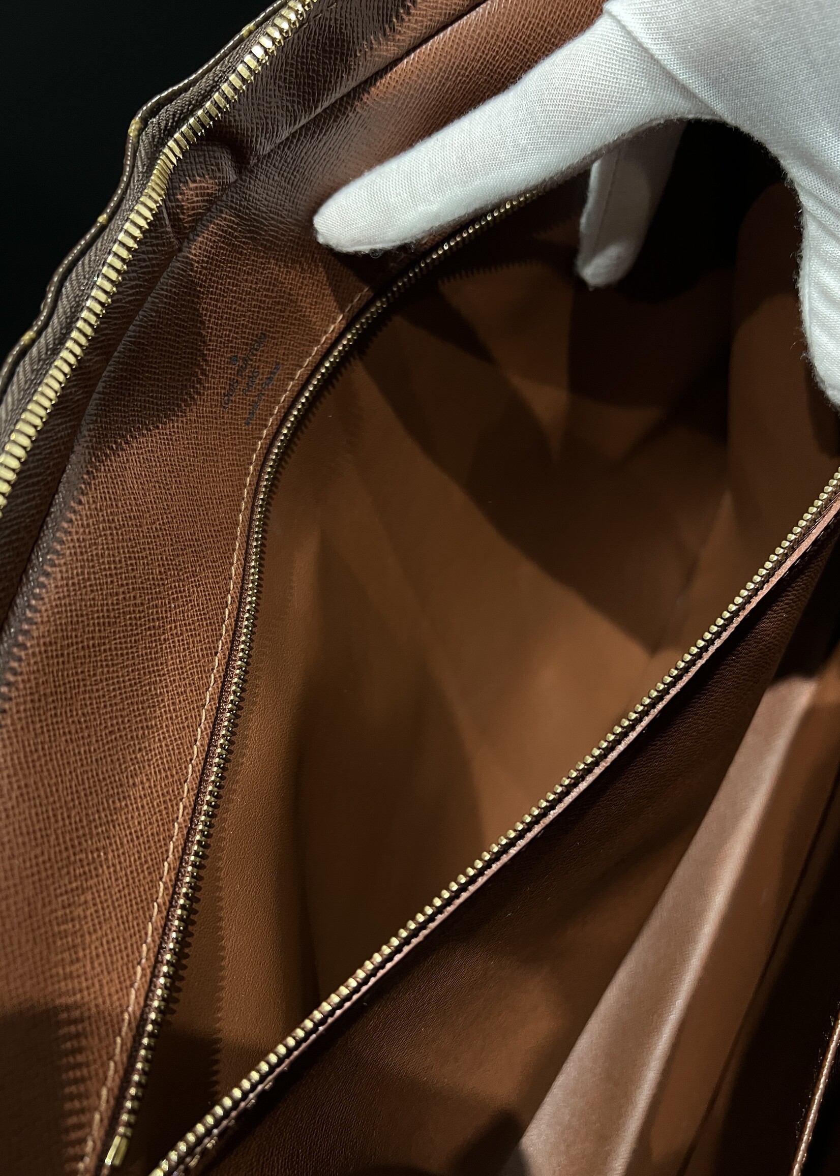 Louis Vuitton SOLD - Louis Vuitton Porte Documents Voyage