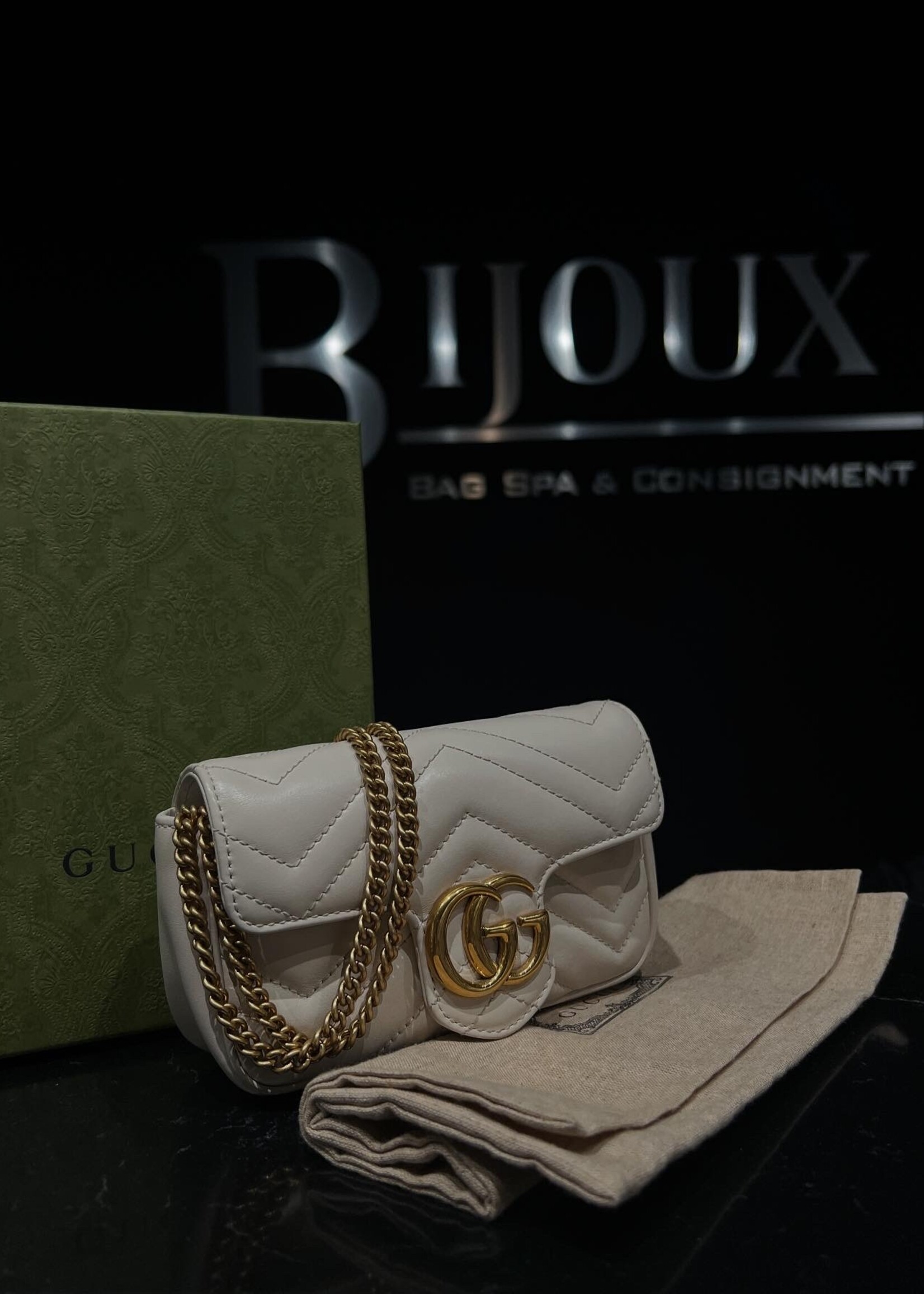 Gucci SOLD - Gucci White Super Mini Marmont Crossbody