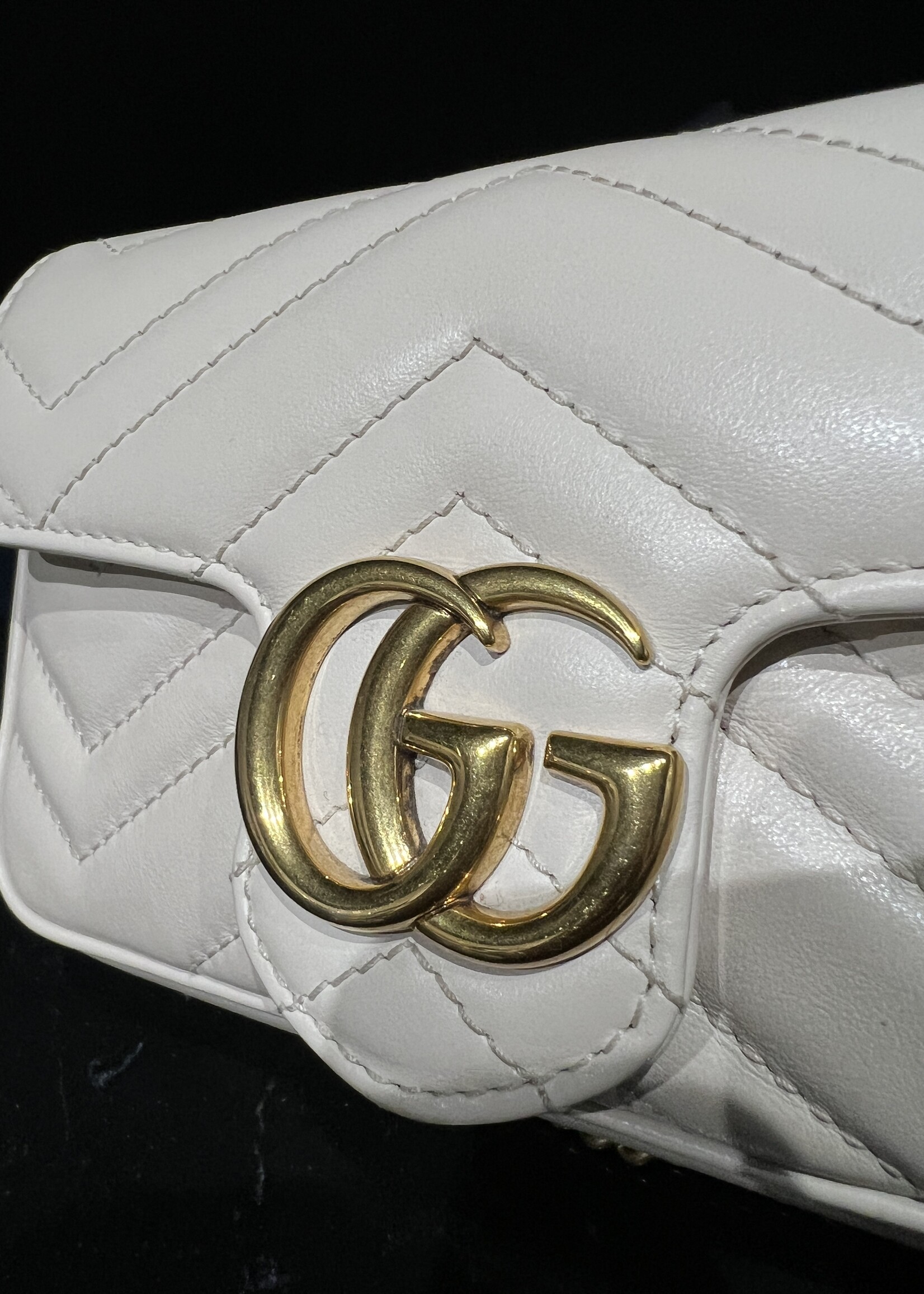 Gucci SOLD - Gucci White Super Mini Marmont Crossbody