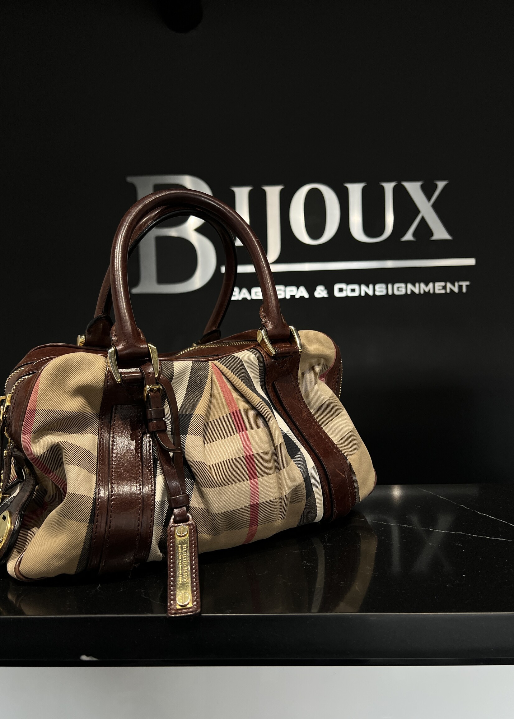 Burberry SOLD - Burberry Ashbury Knight Bag