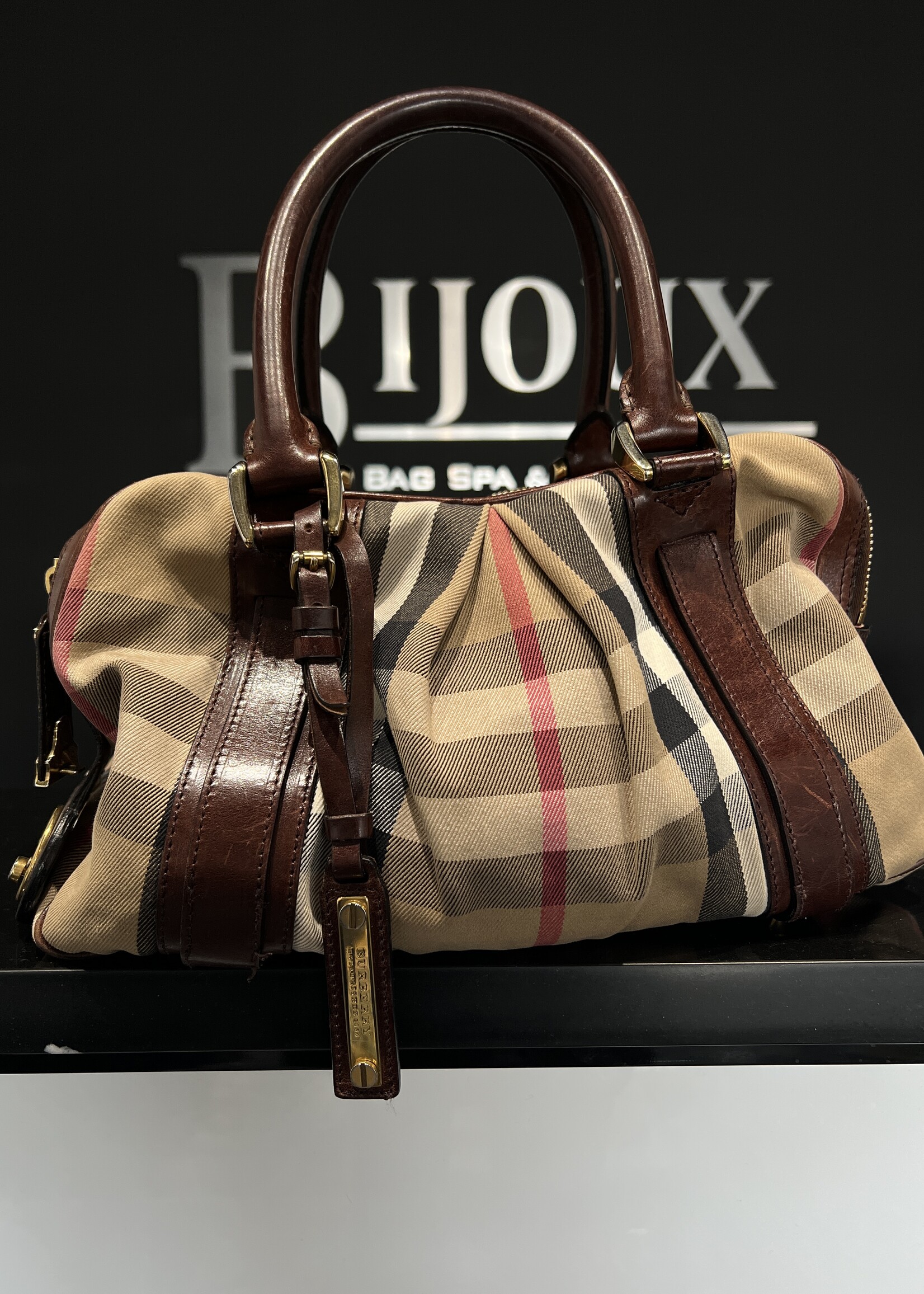 Burberry SOLD - Burberry Ashbury Knight Bag