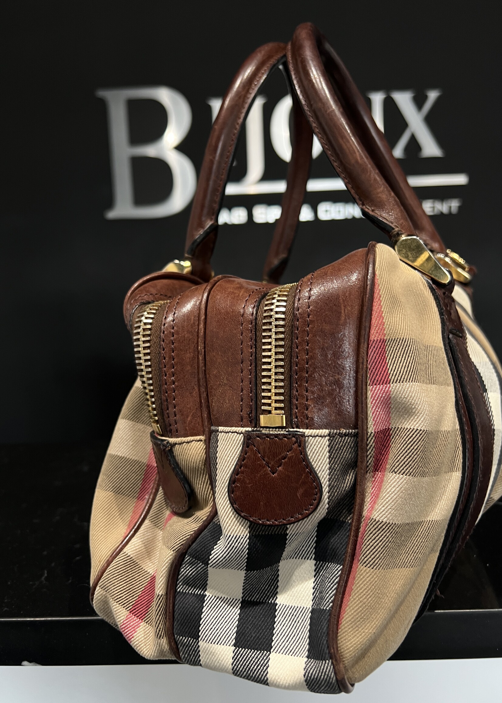 Burberry SOLD - Burberry Ashbury Knight Bag