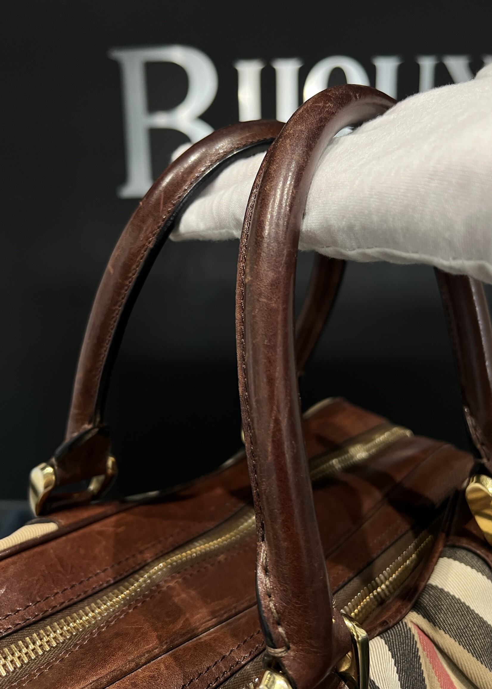 Burberry SOLD - Burberry Ashbury Knight Bag