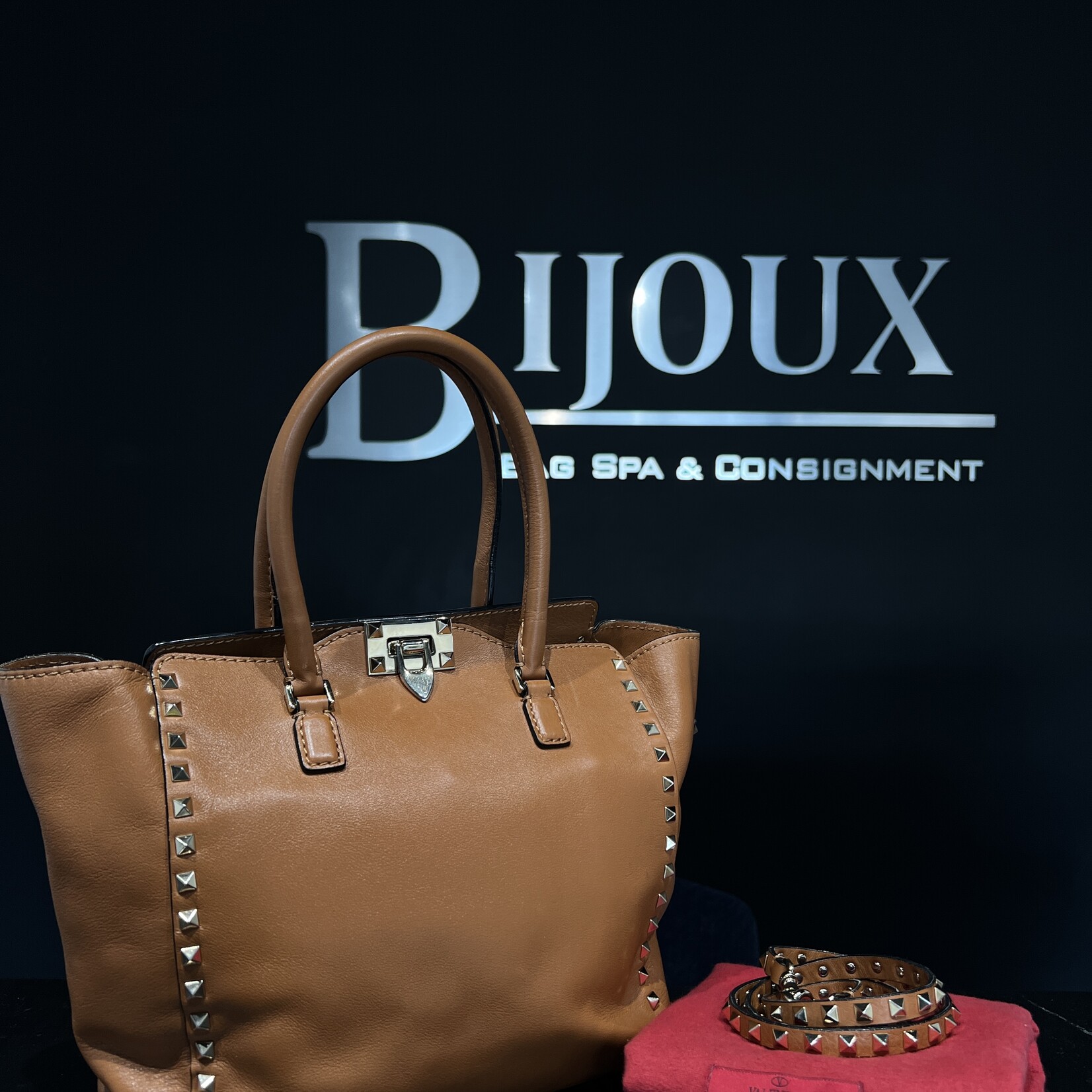 Valentino Valentino Rockstud Tote