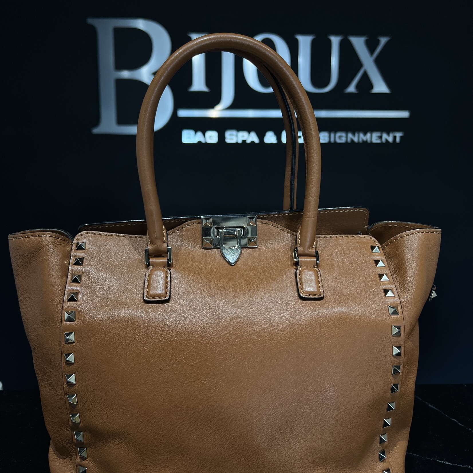 Valentino Valentino Rockstud Tote