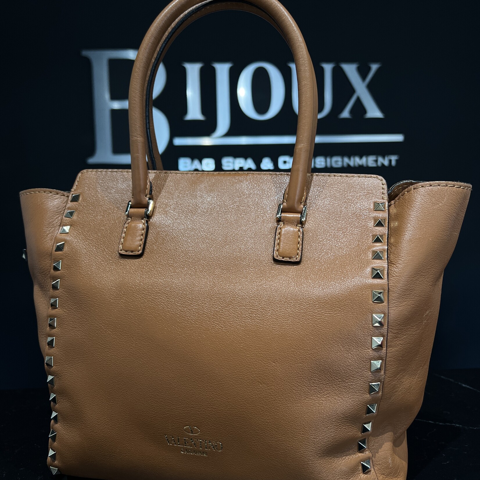 Valentino Valentino Rockstud Tote