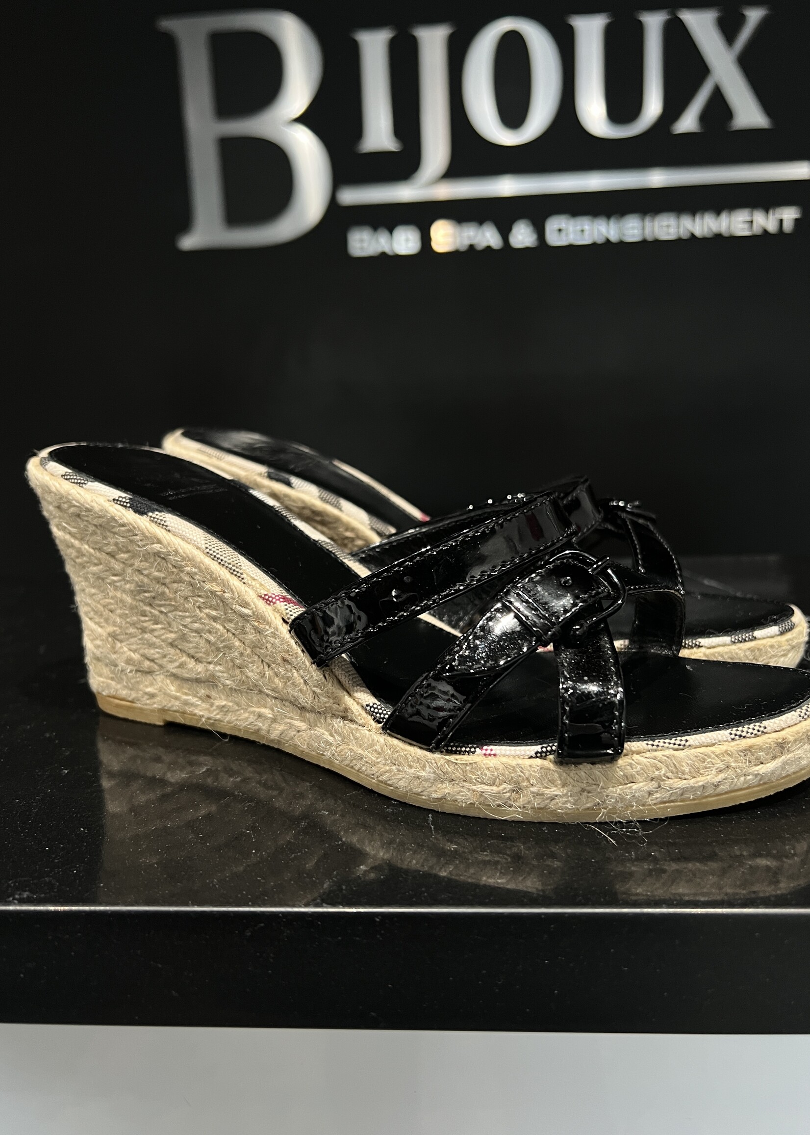 Burberry SOLD- Burberry Patent Wedge 39
