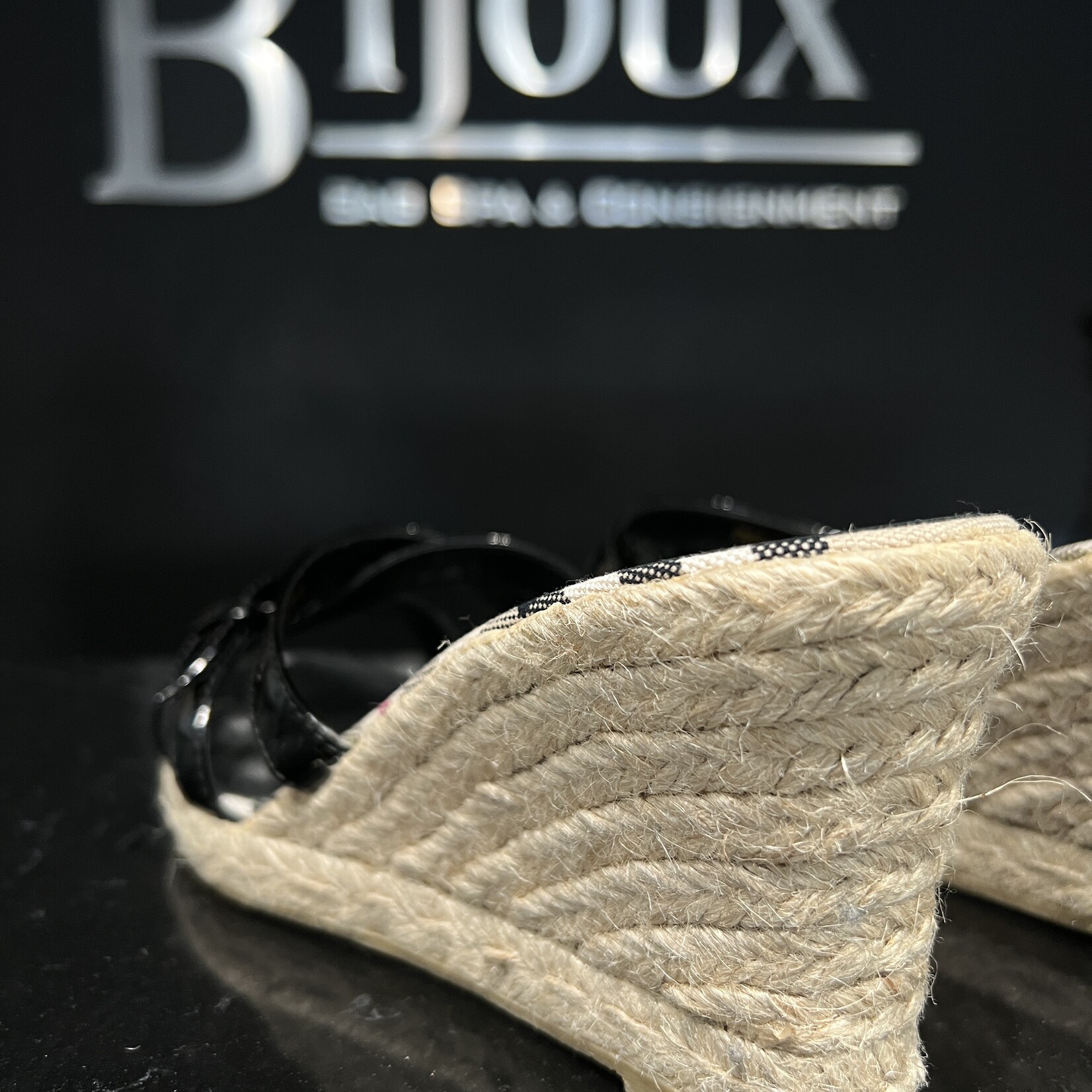Burberry SOLD- Burberry Patent Wedge 39