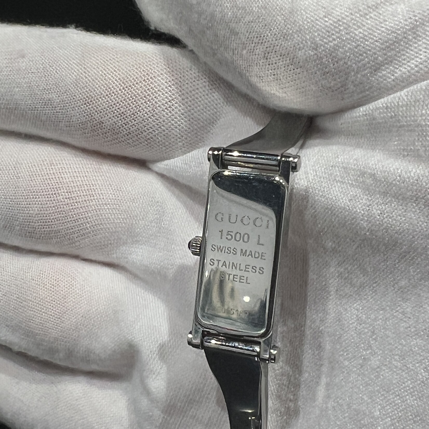 Gucci SOLD - Gucci 1500L Stainless Steel Watch