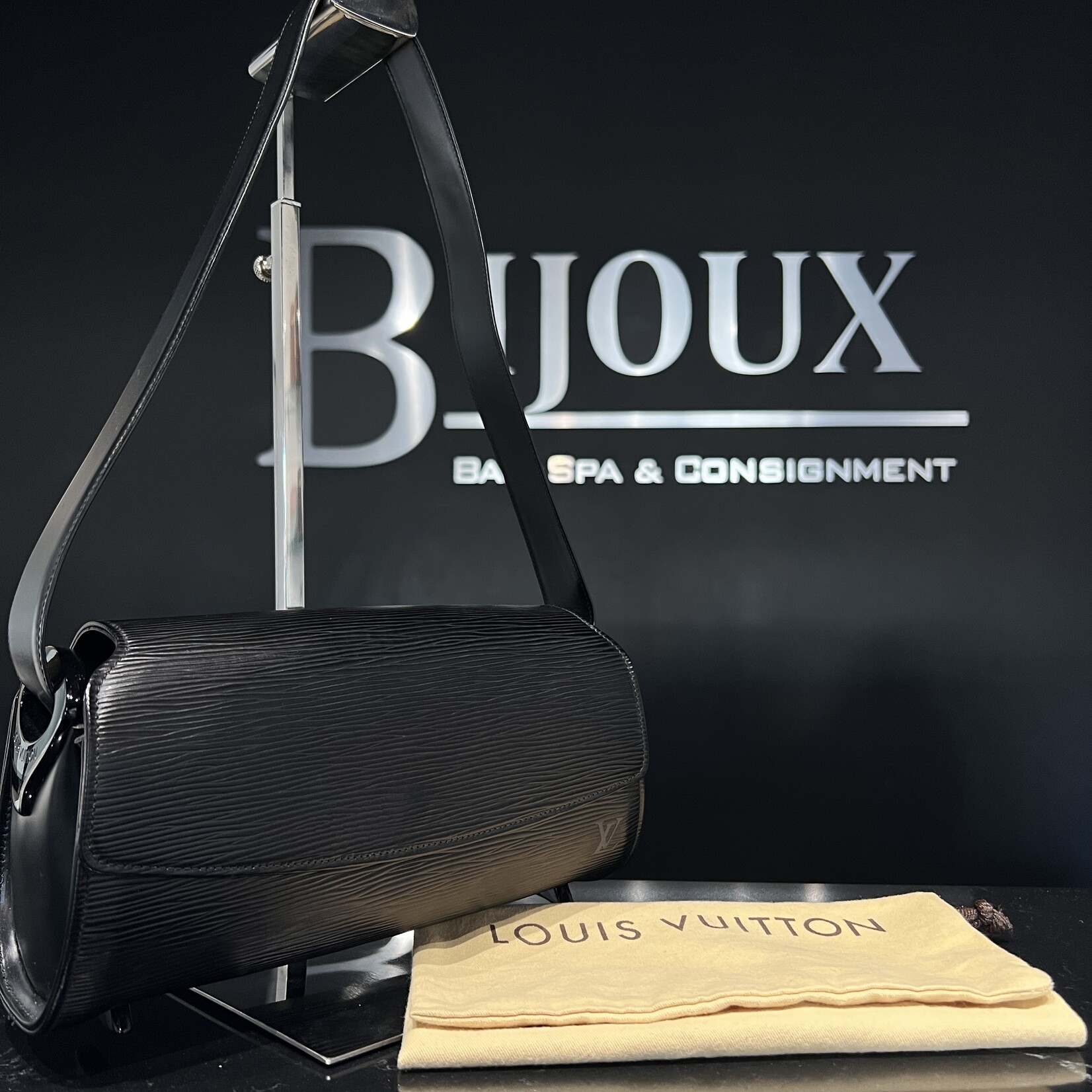 Louis Vuitton SOLD - Louis Vuitton Epi Nocturne PM