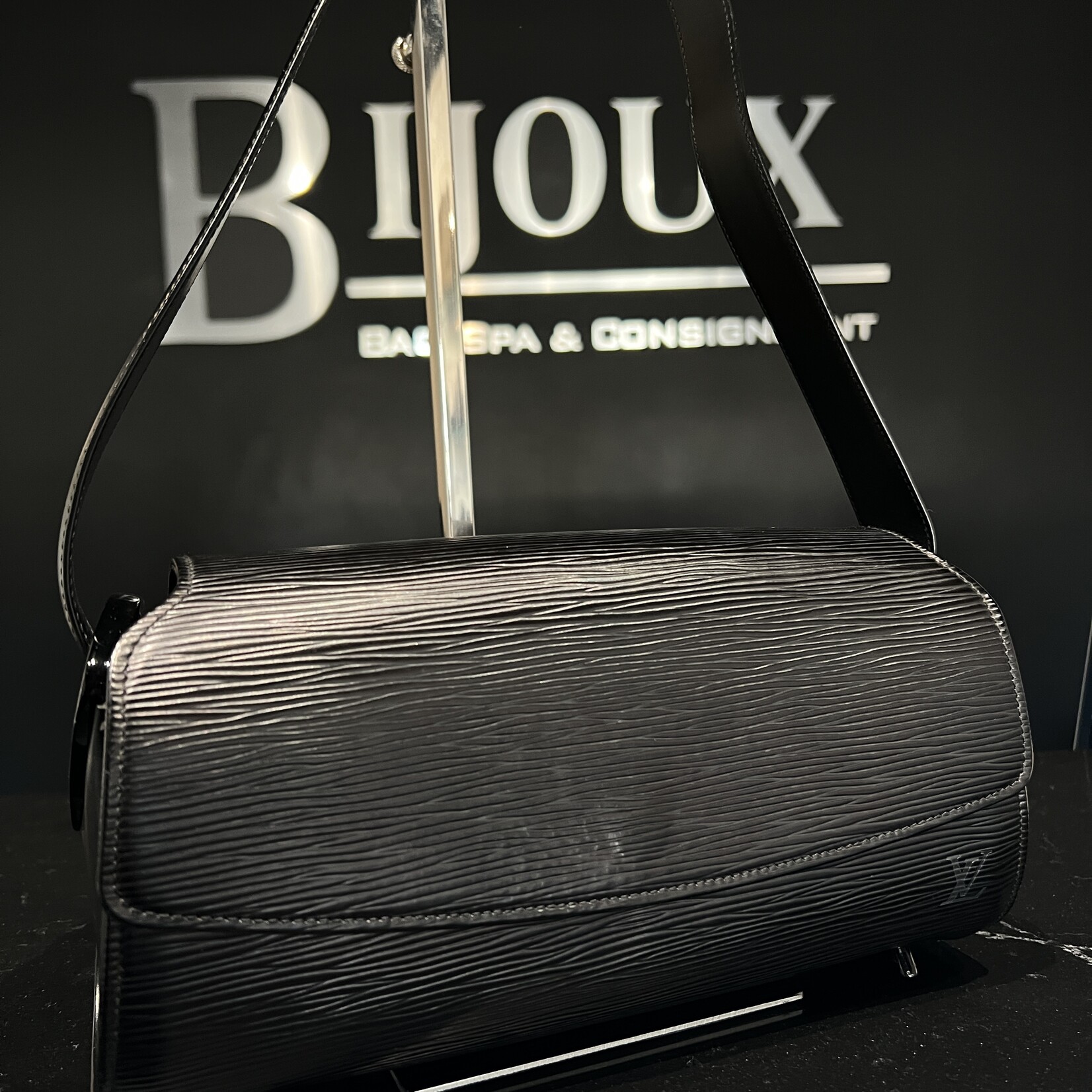 Louis Vuitton SOLD - Louis Vuitton Epi Nocturne PM