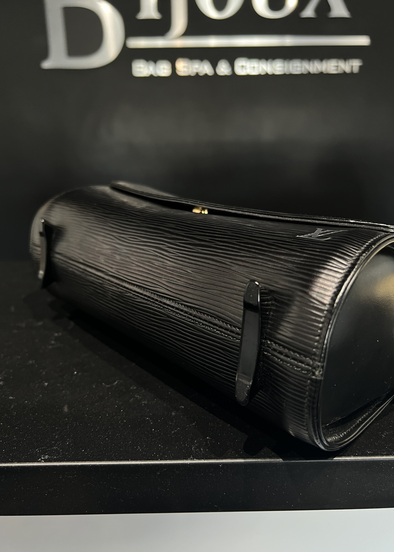 Louis Vuitton SOLD - Louis Vuitton Epi Nocturne PM