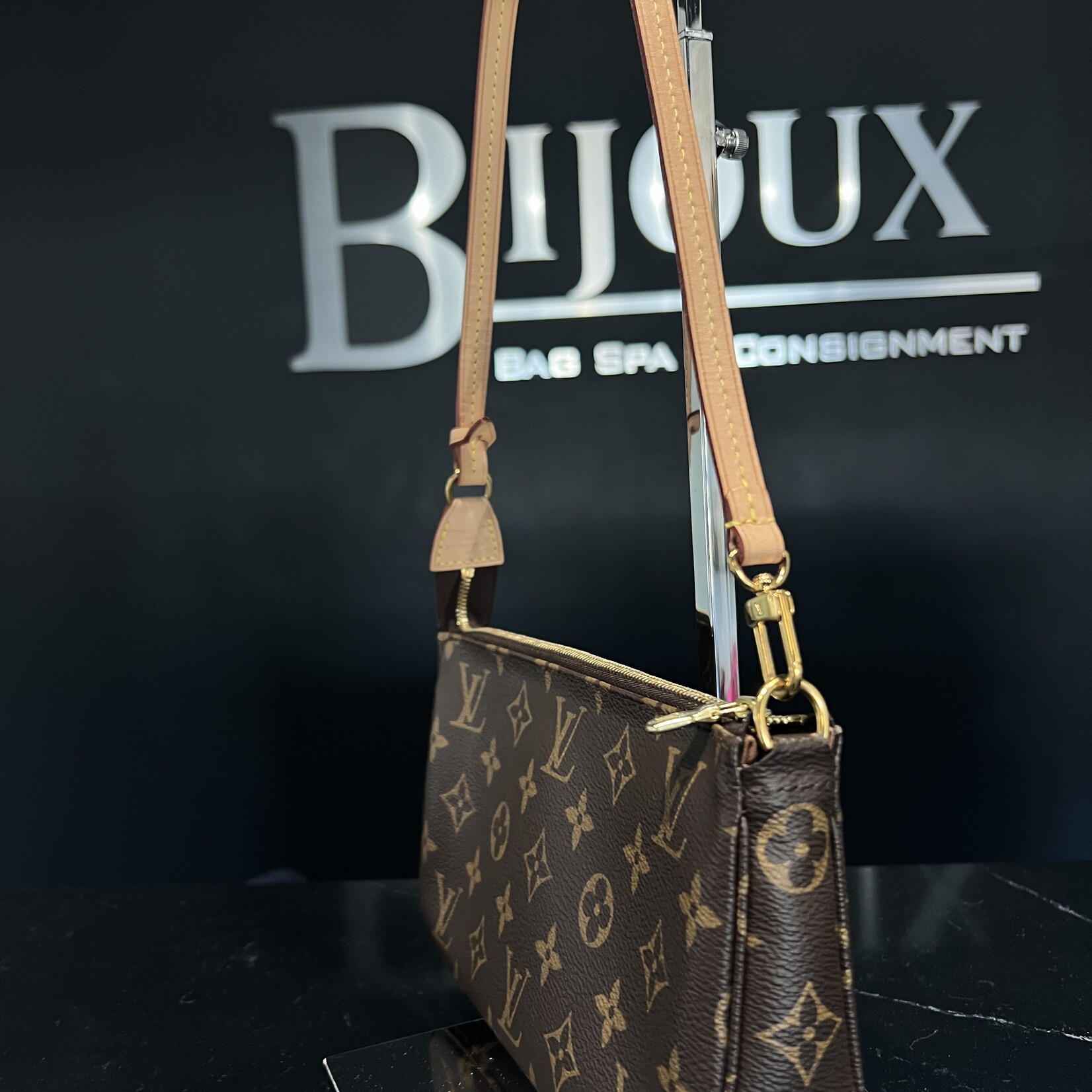 Louis Vuitton SOLD - Louis Vuitton Pochette Accessoires